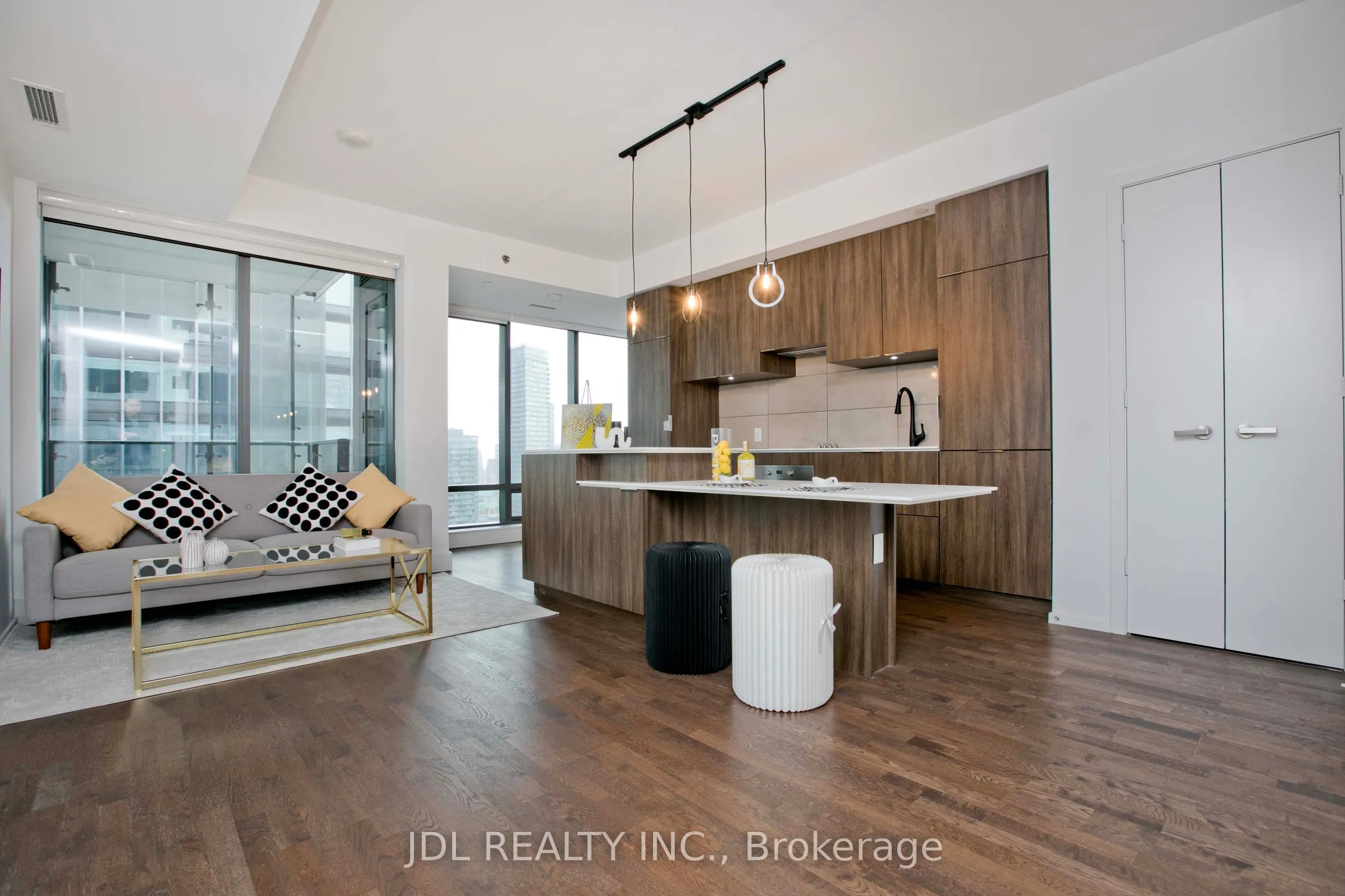 5 St Joseph Street, #2904