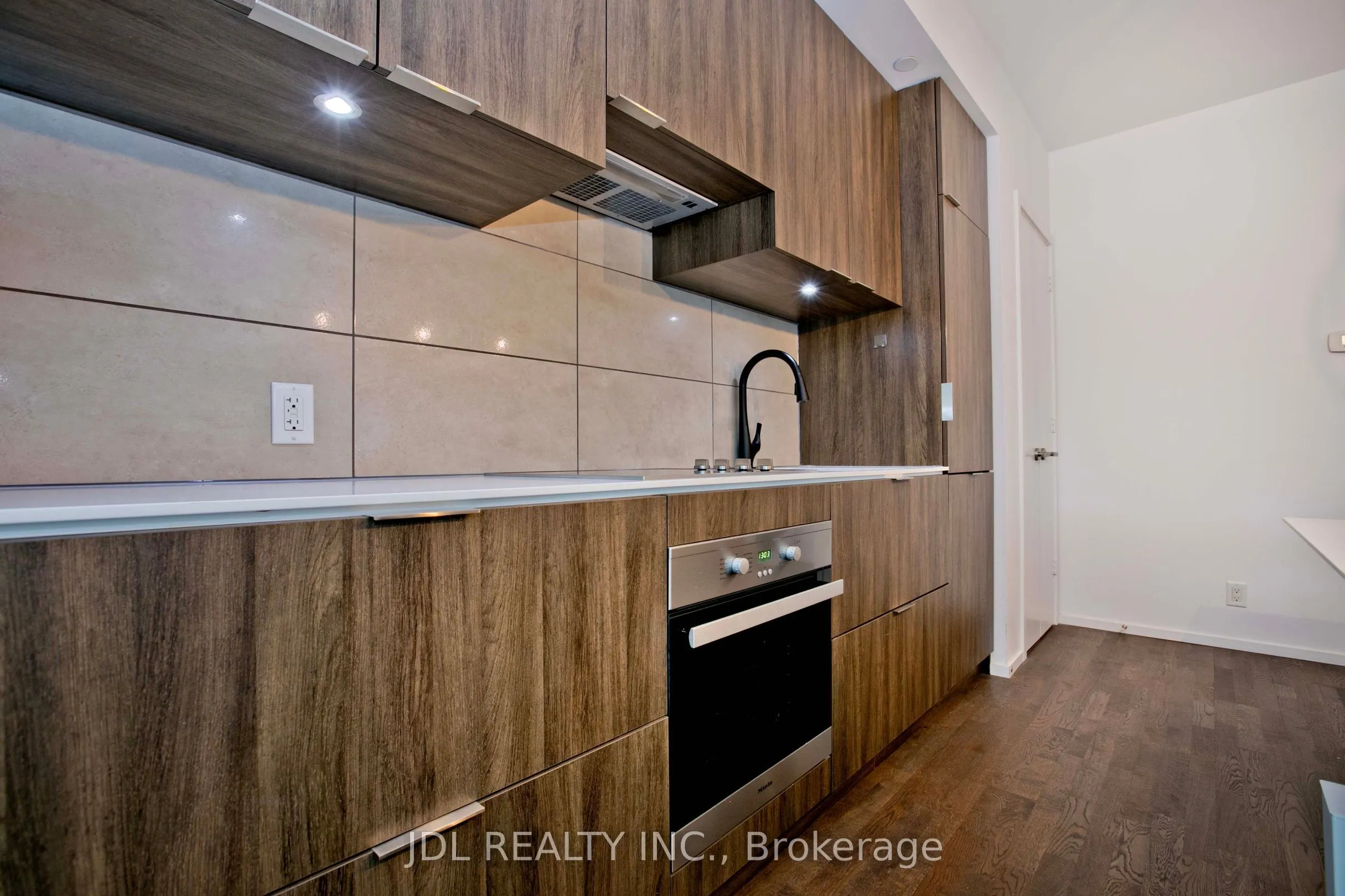 5 St Joseph Street, #2904