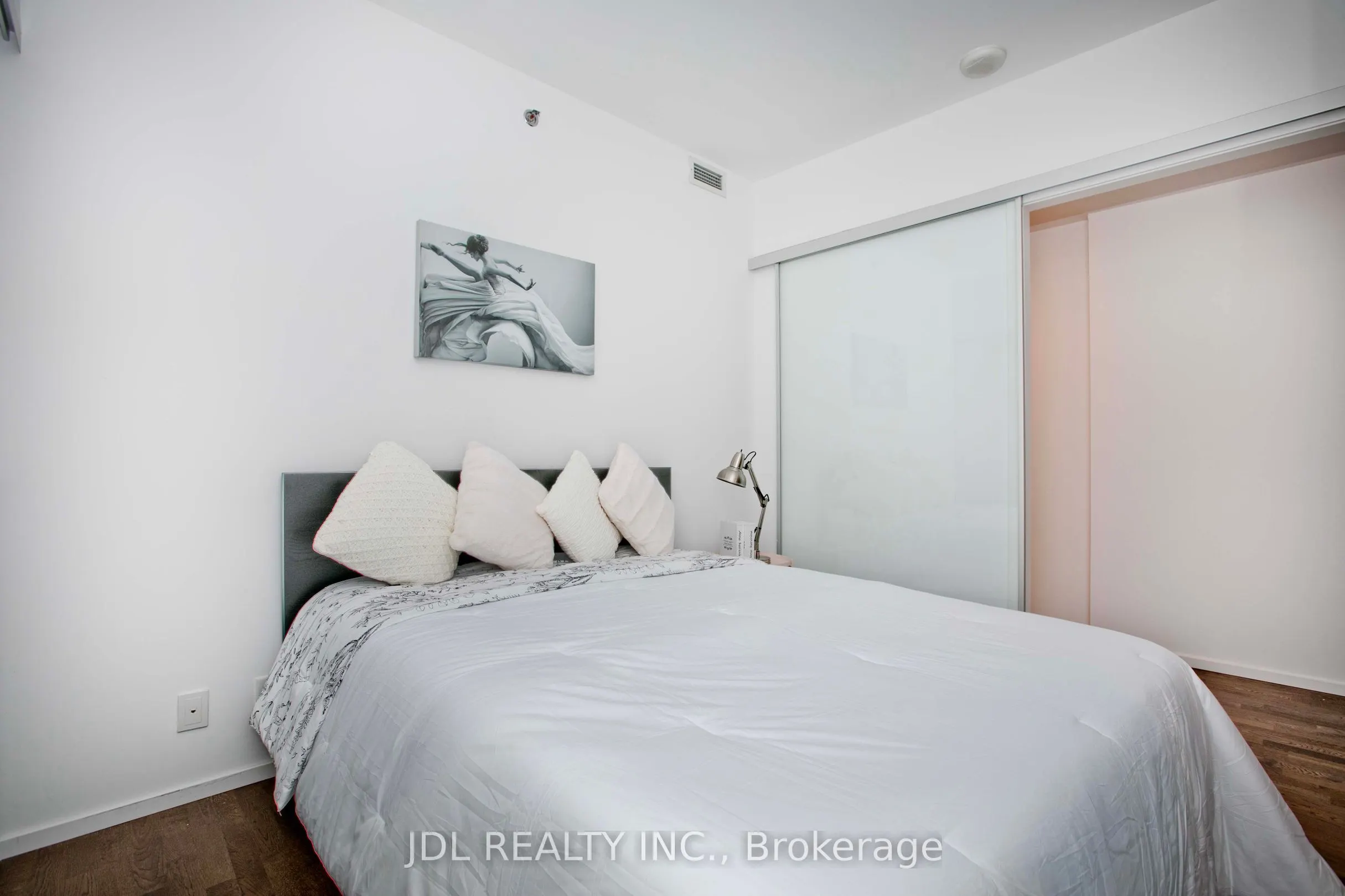 5 St Joseph Street, #2904