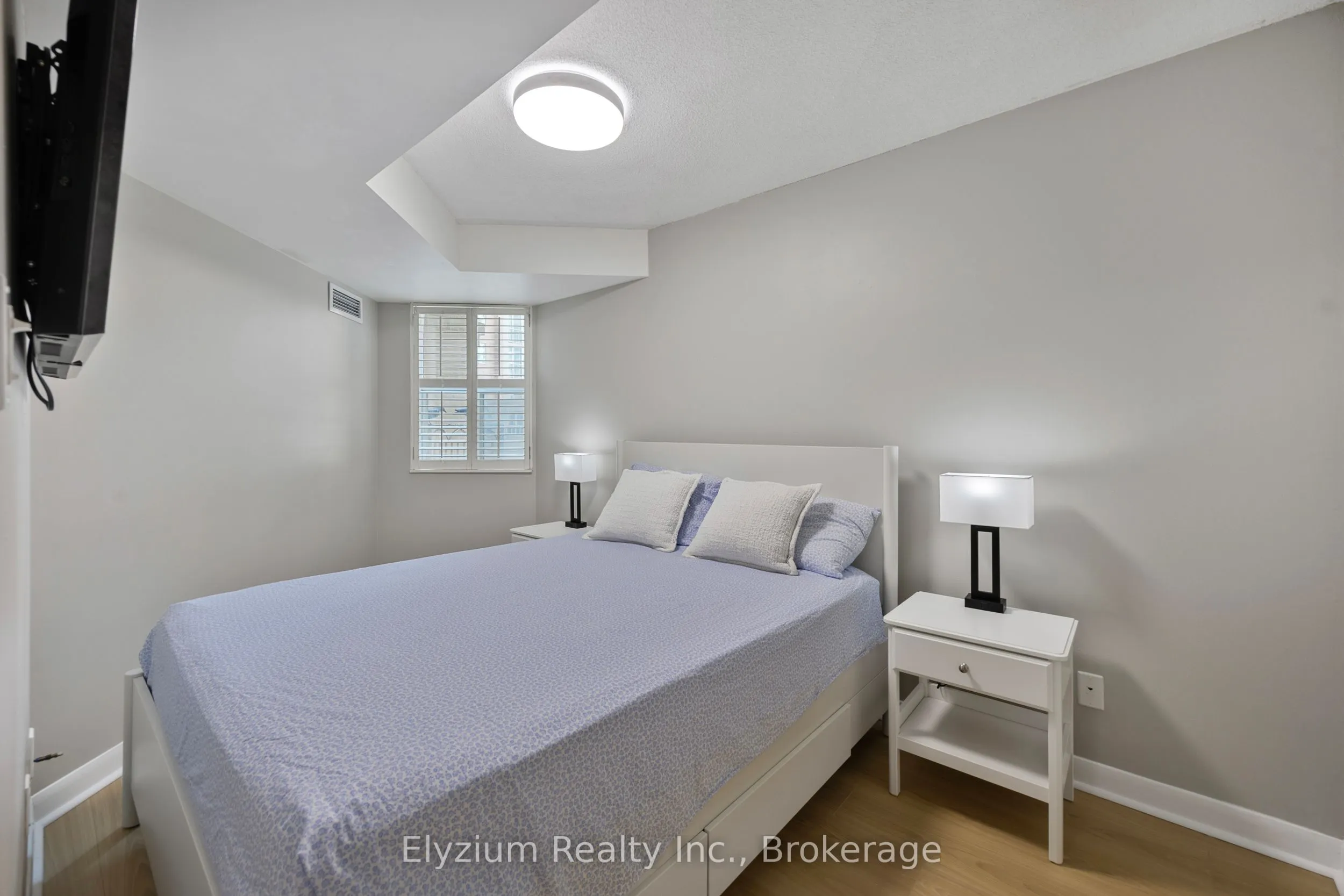 323 Richmond Street E, #303