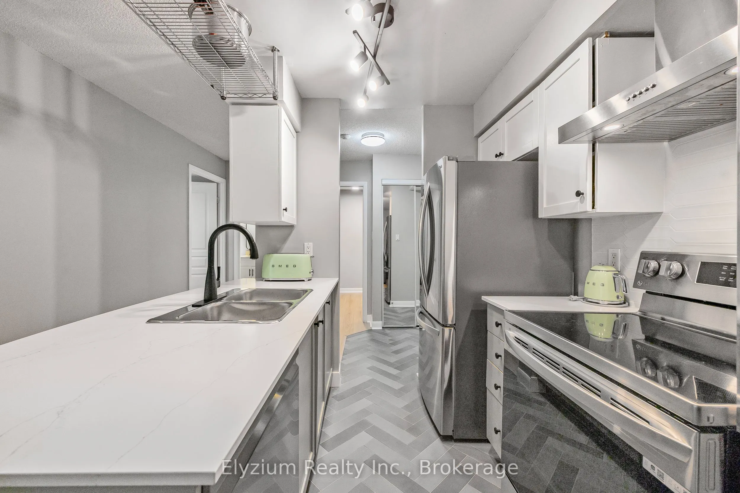 323 Richmond Street E, #303