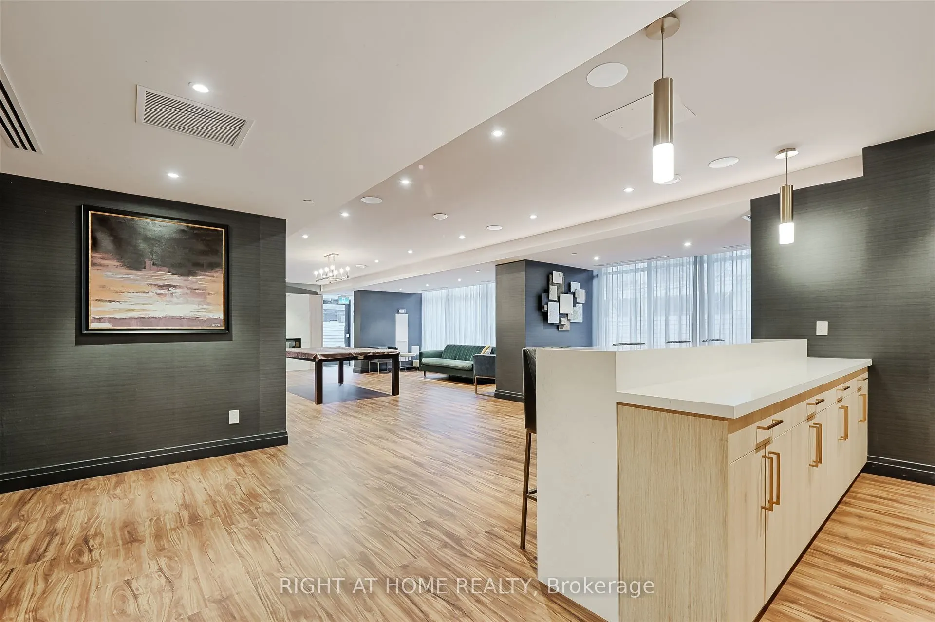 621 Sheppard Avenue E, #321