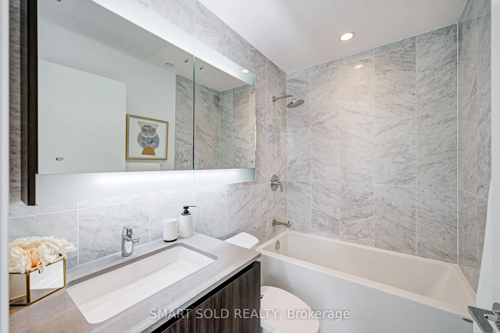 90 Queens Wharf Road, #305