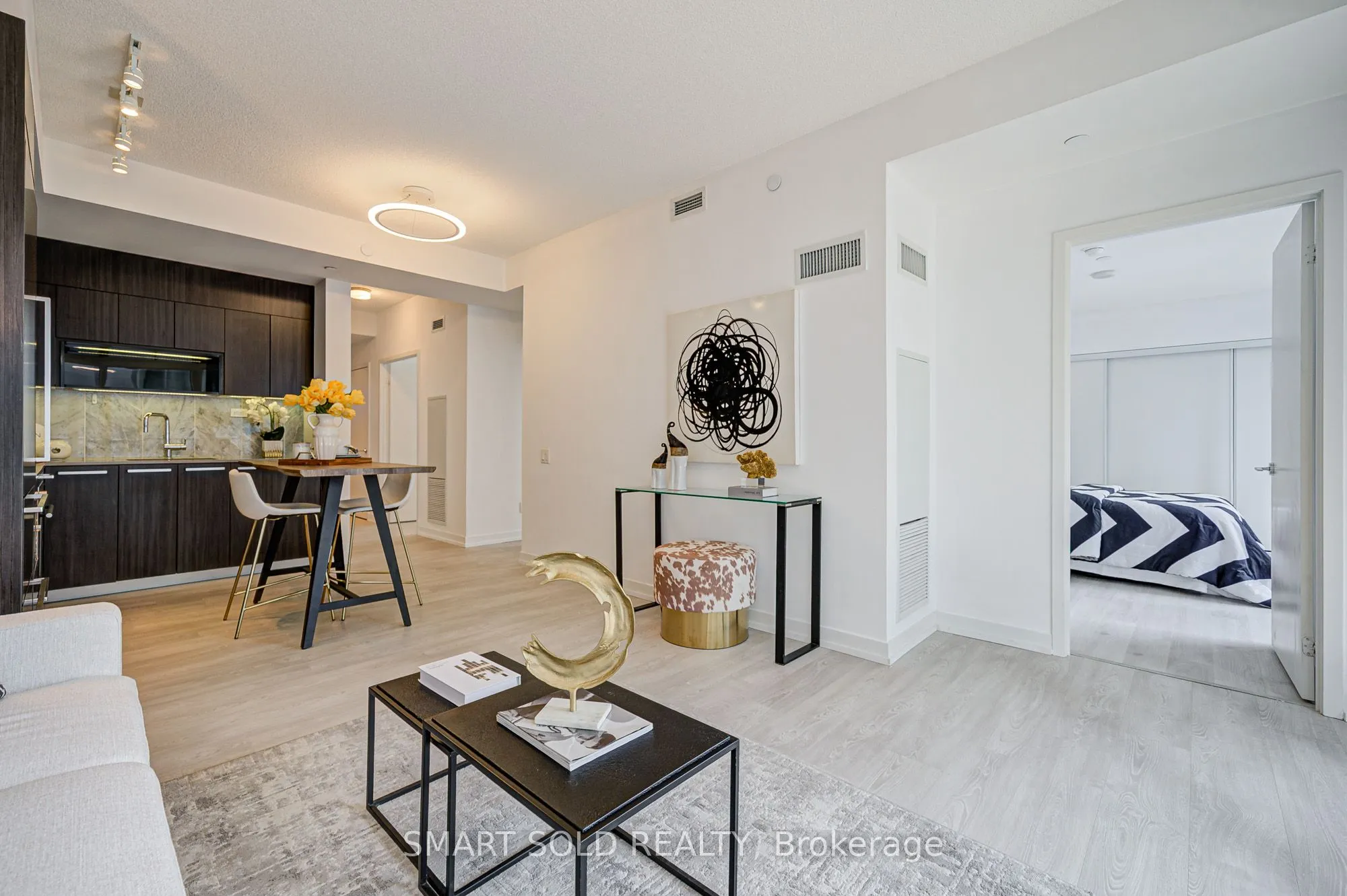 90 Queens Wharf Road, #305