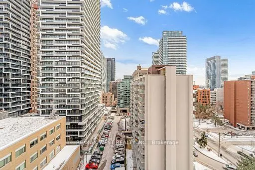 70 Roehampton Avenue, #1122