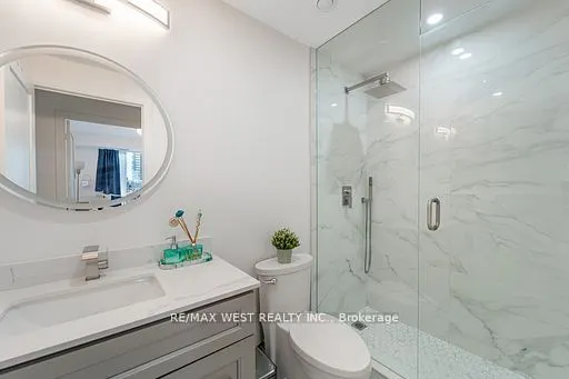 70 Roehampton Avenue, #1122