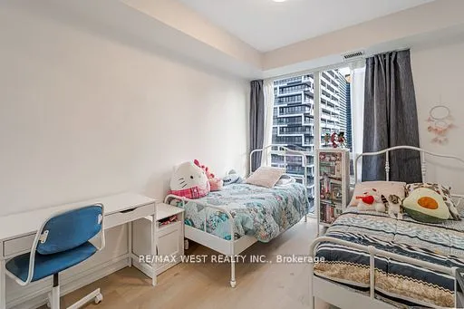 70 Roehampton Avenue, #1122