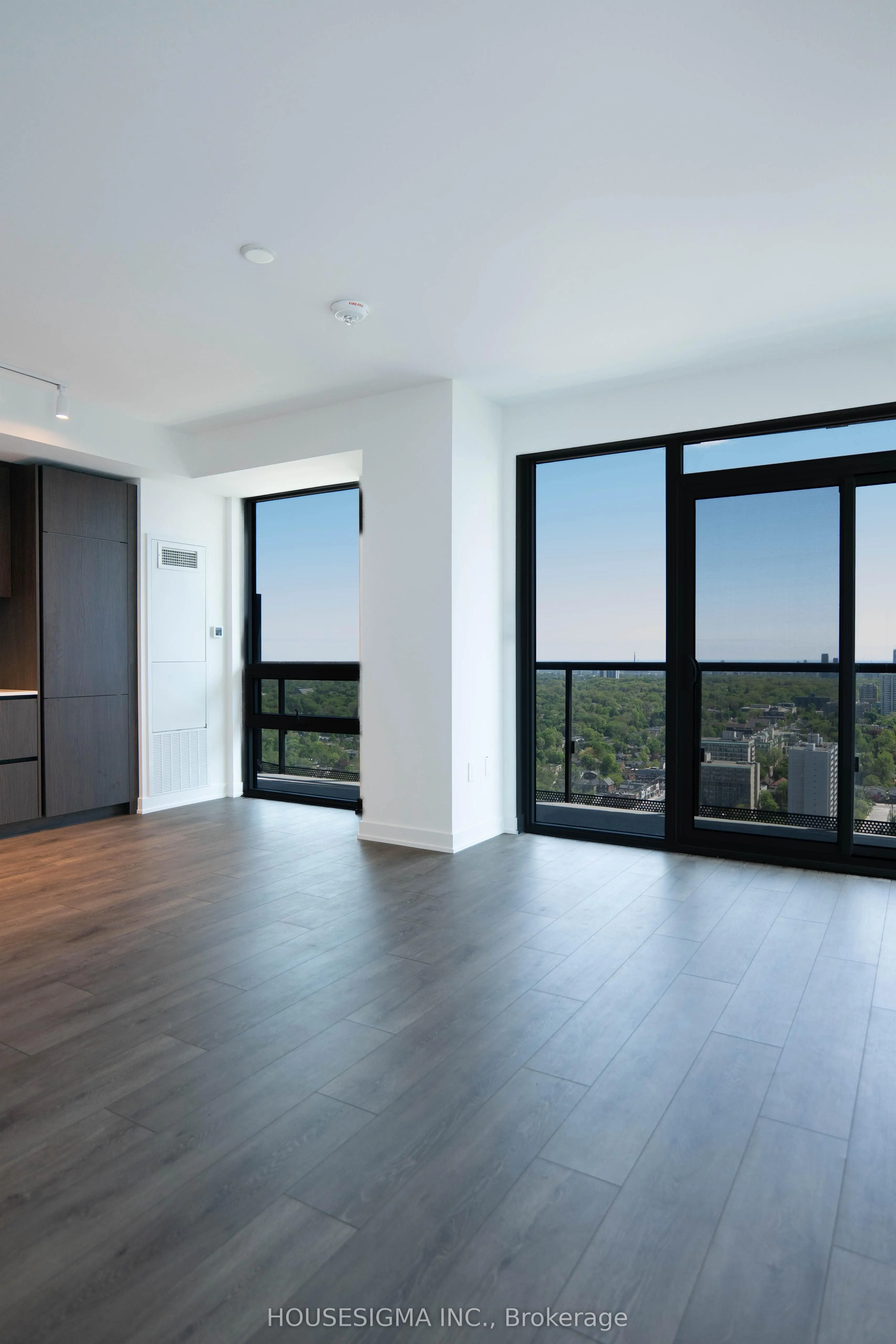 127 Broadway Avenue, #15