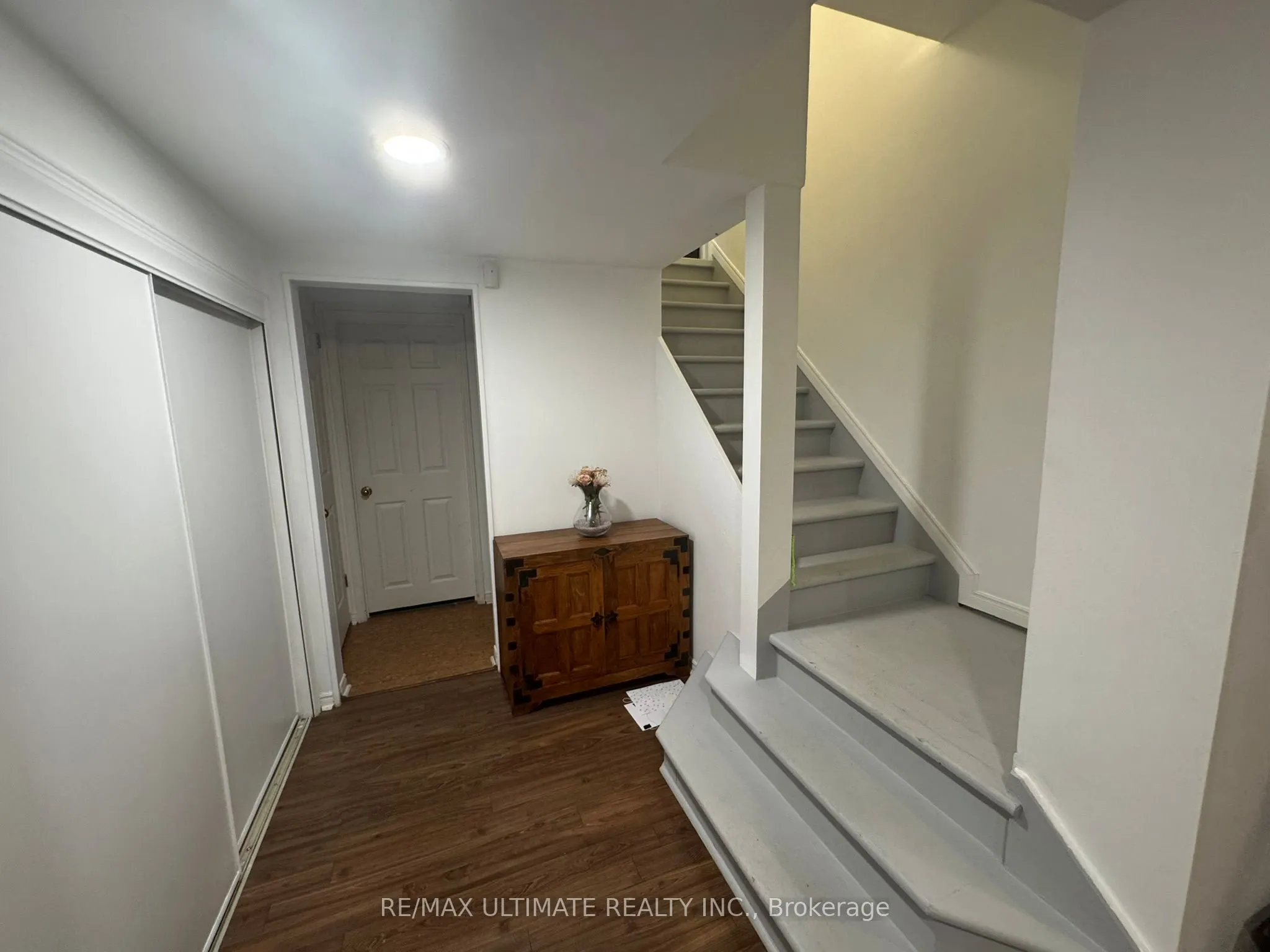 10 Noel Avenue