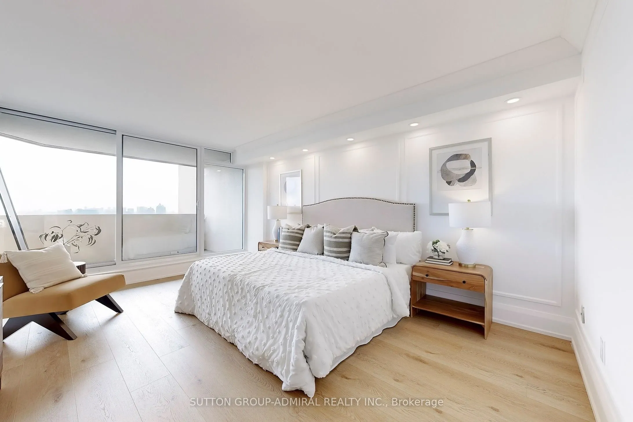 65 Spring Garden Avenue, #2009