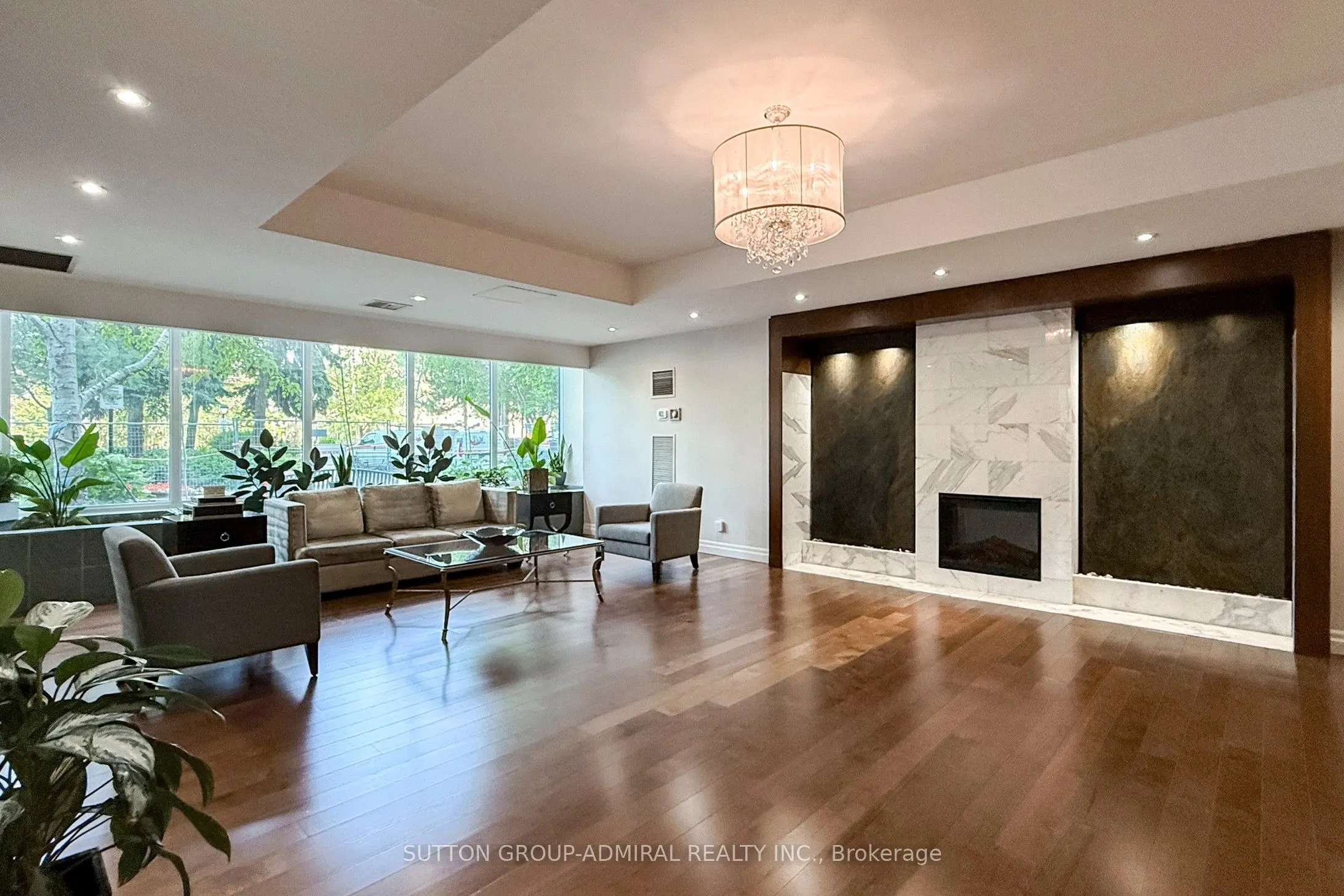 65 Spring Garden Avenue, #2009