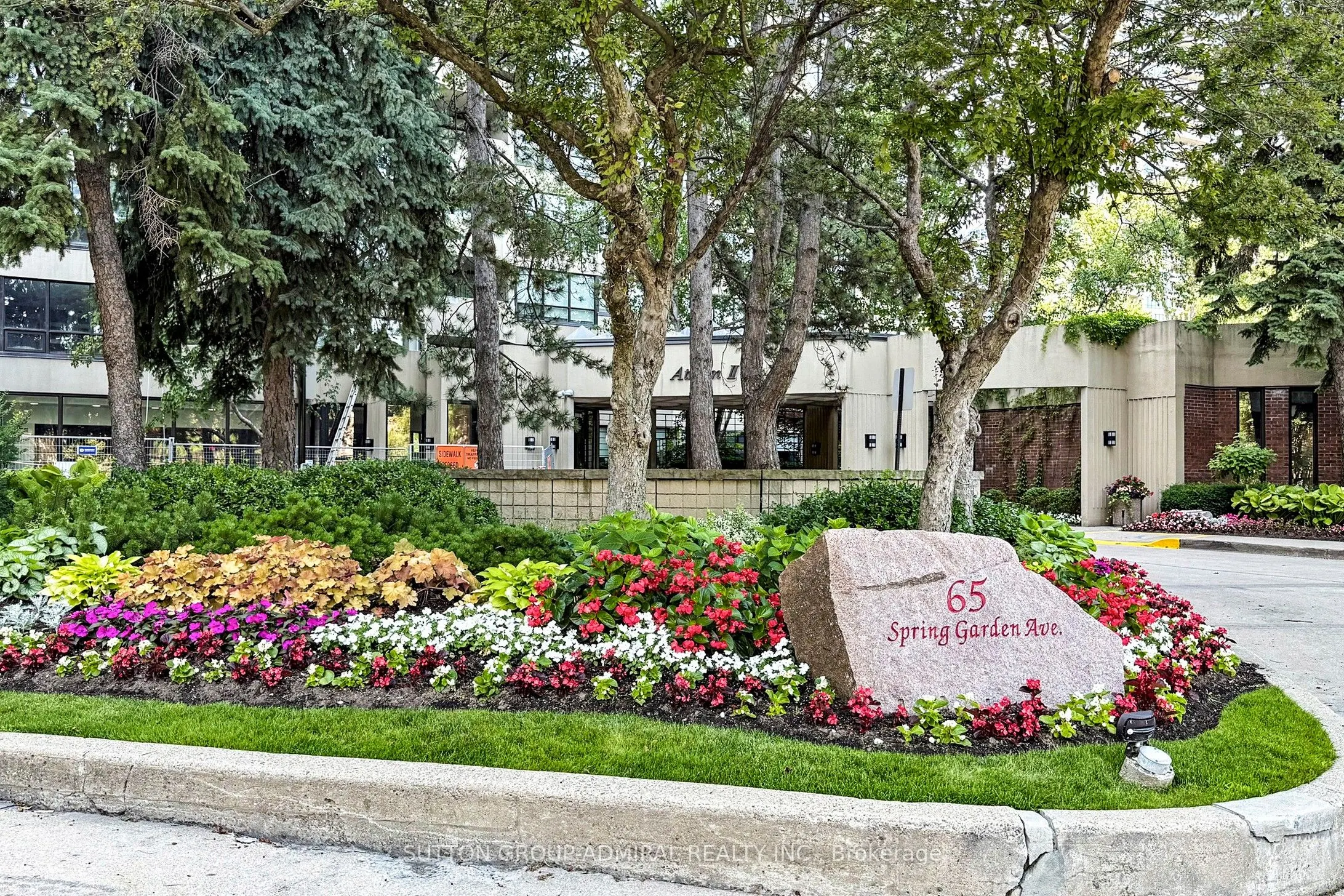 65 Spring Garden Avenue, #2009