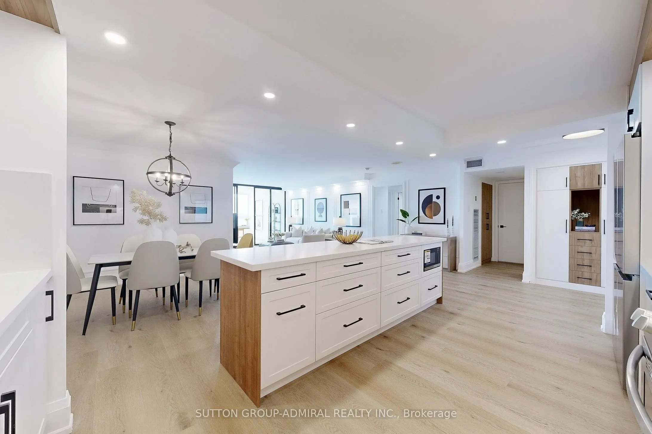 65 Spring Garden Avenue, #2009