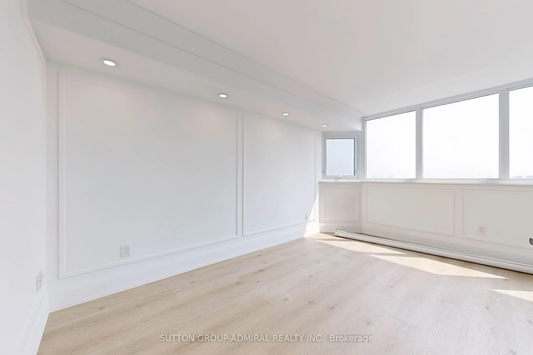 65 Spring Garden Avenue, #2009