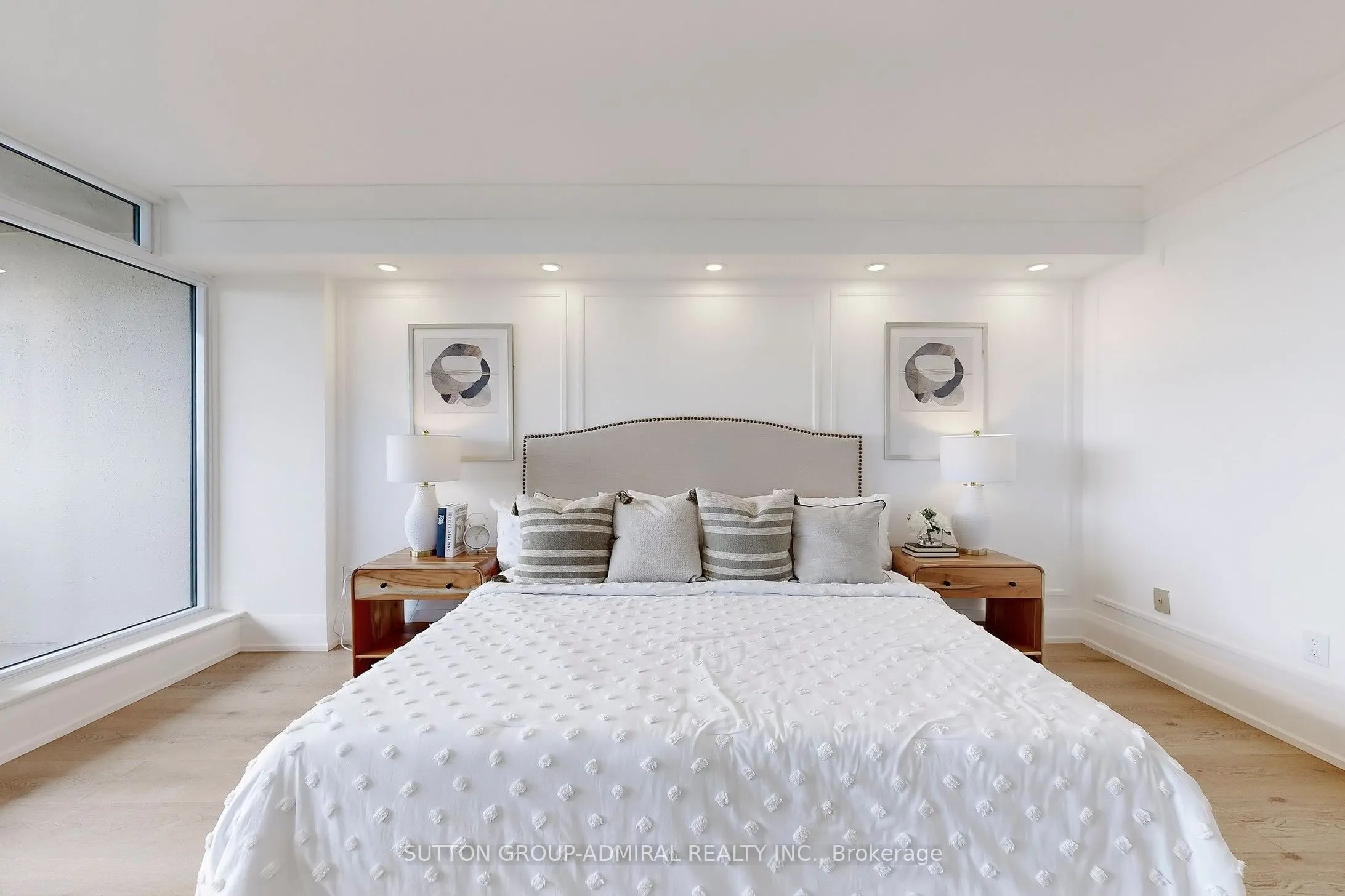 65 Spring Garden Avenue, #2009