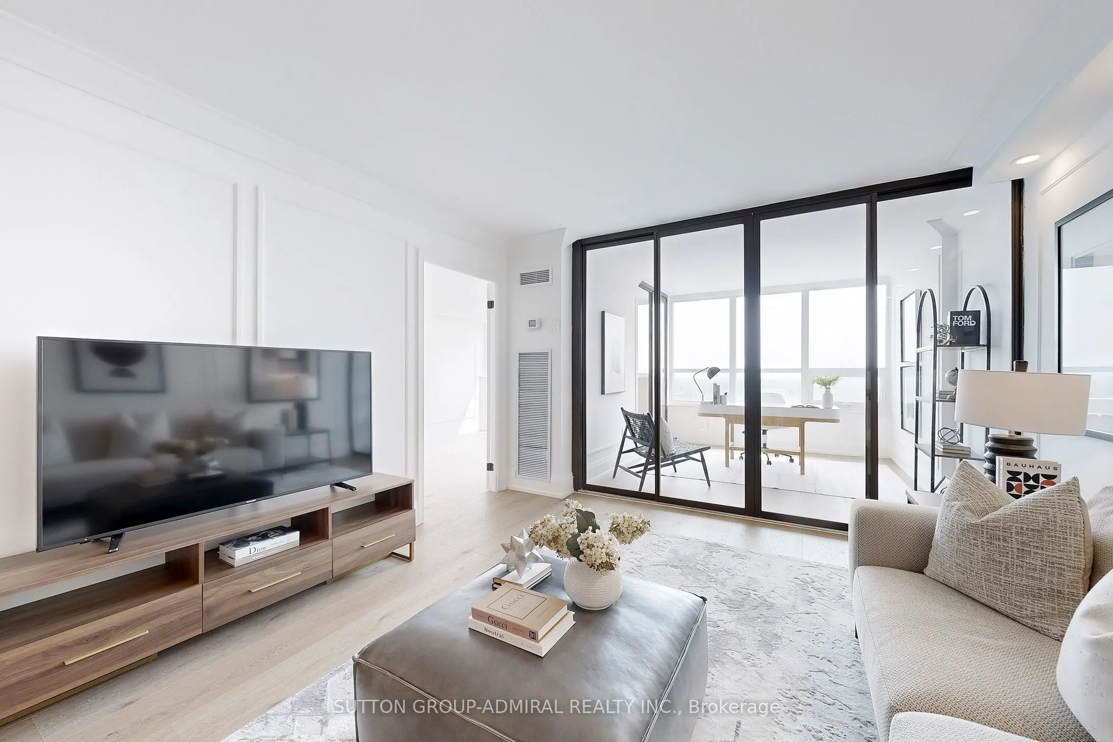 65 Spring Garden Avenue, #2009