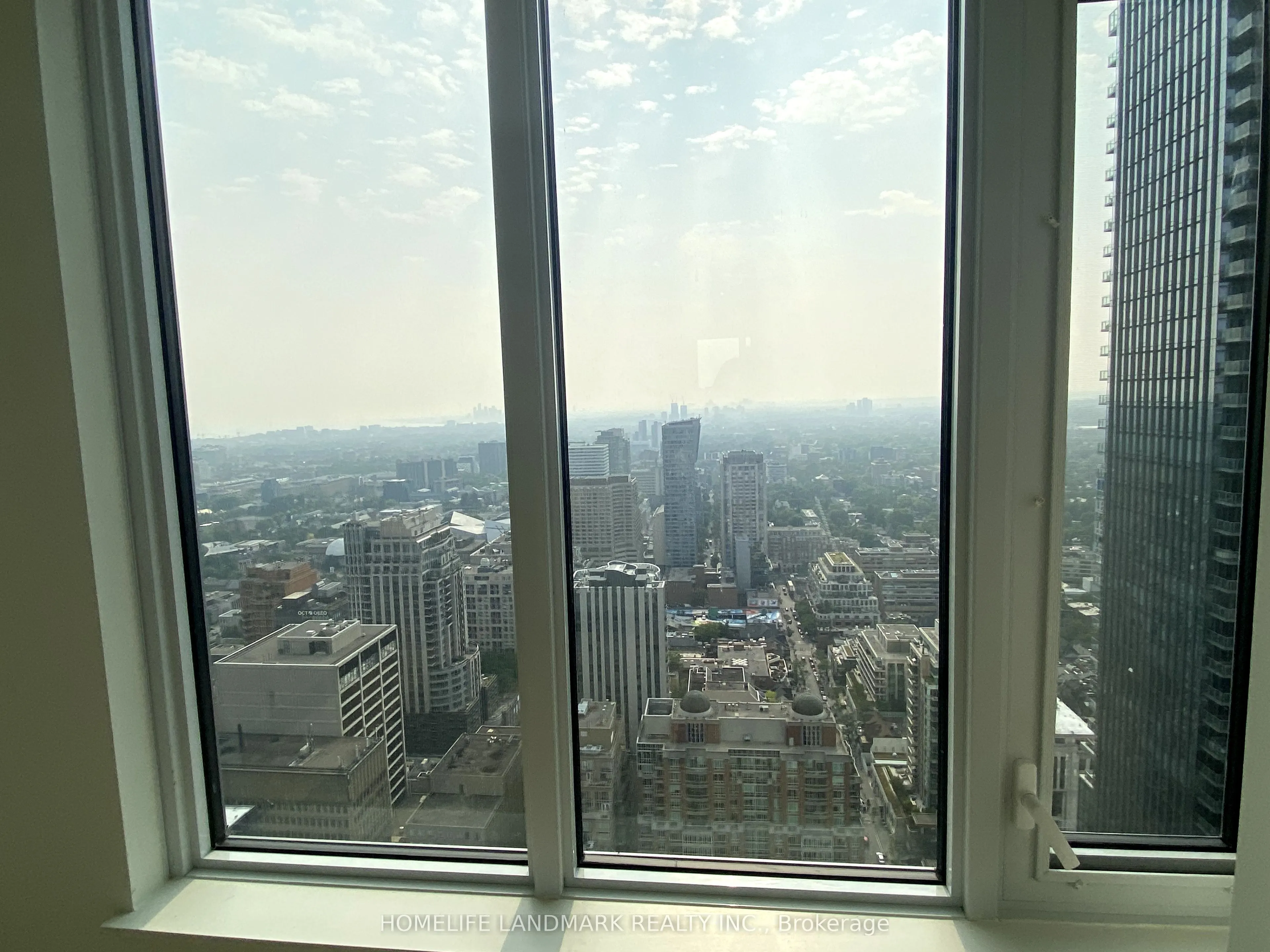 11 Yorkville Avenue, #4109