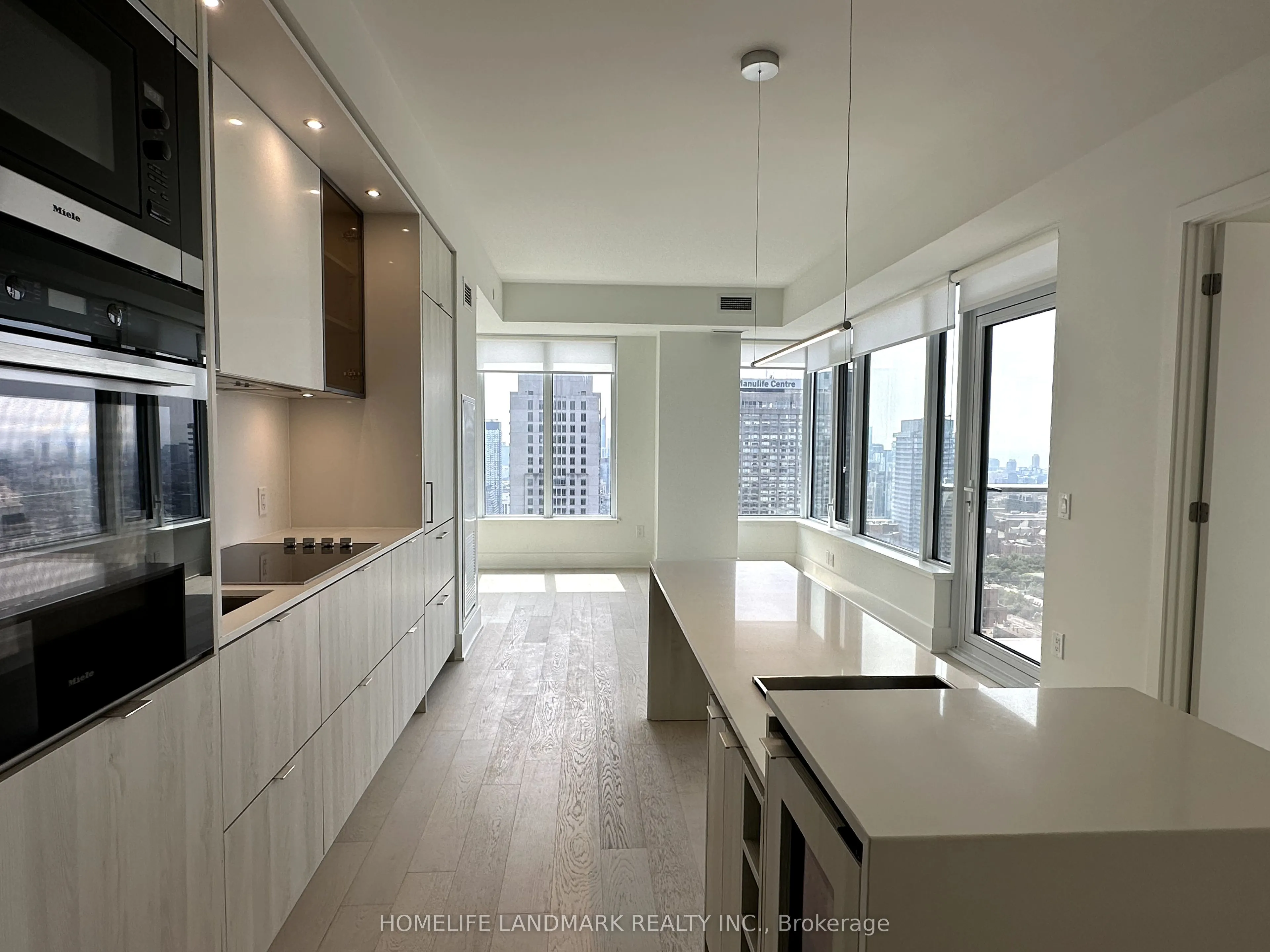 11 Yorkville Avenue, #4109