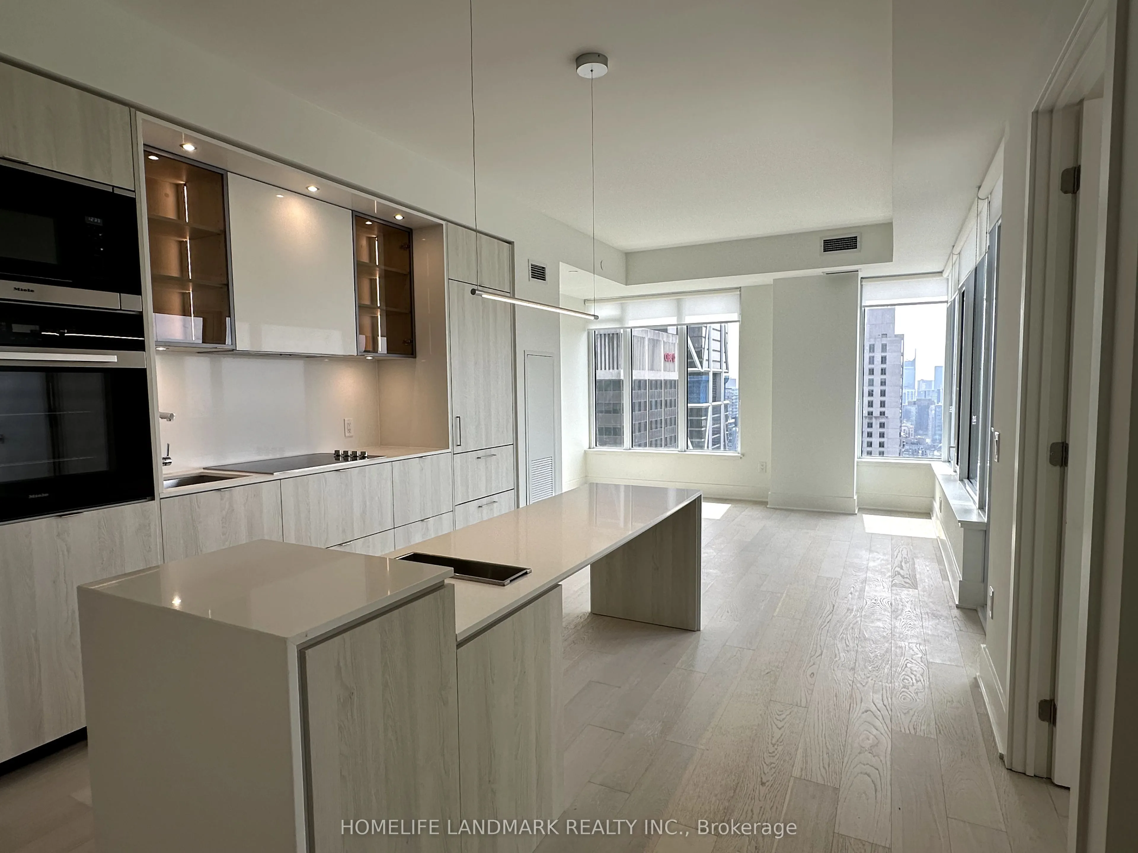 11 Yorkville Avenue, #4109