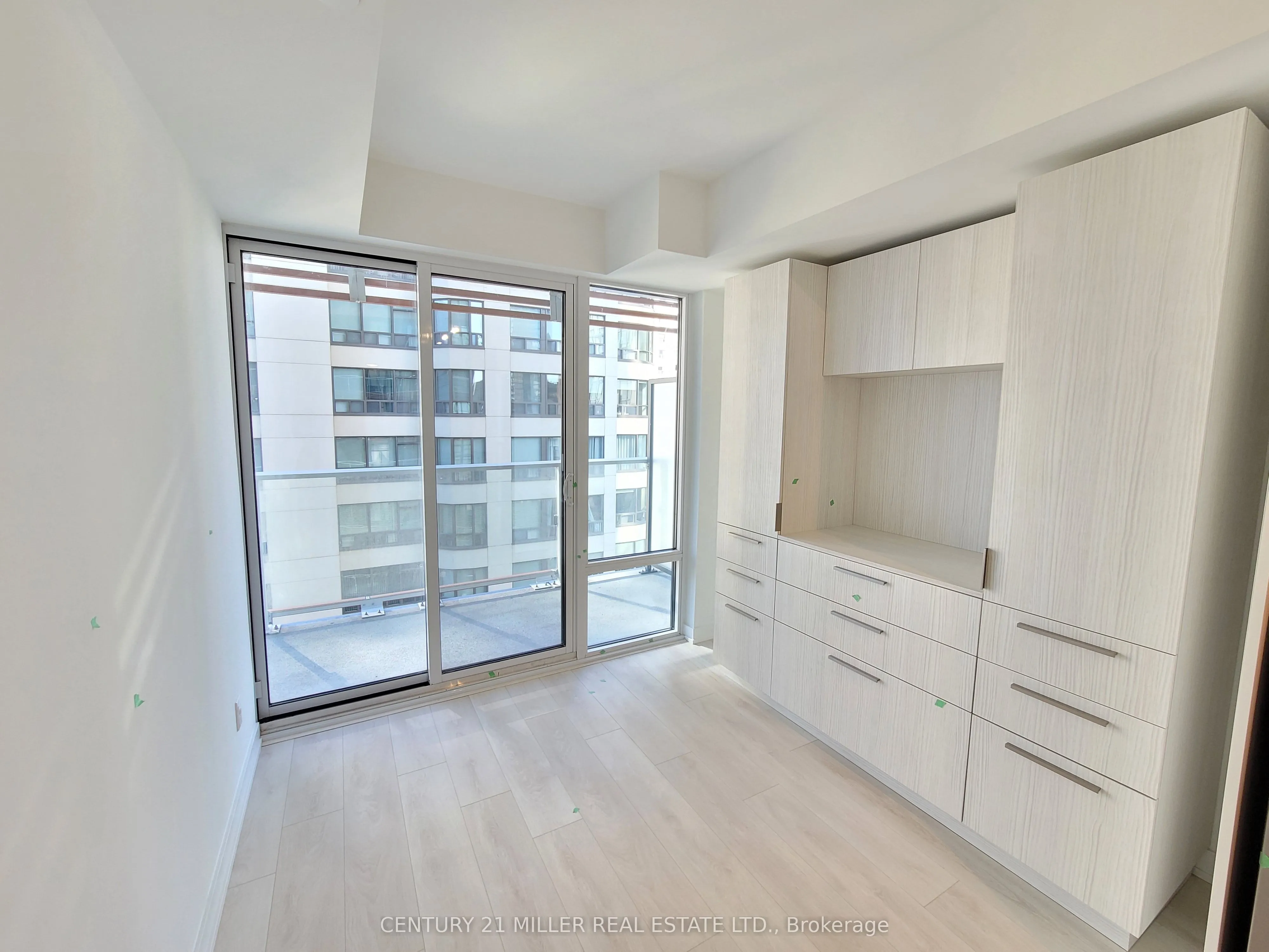 18 Maitland Terrace, #802