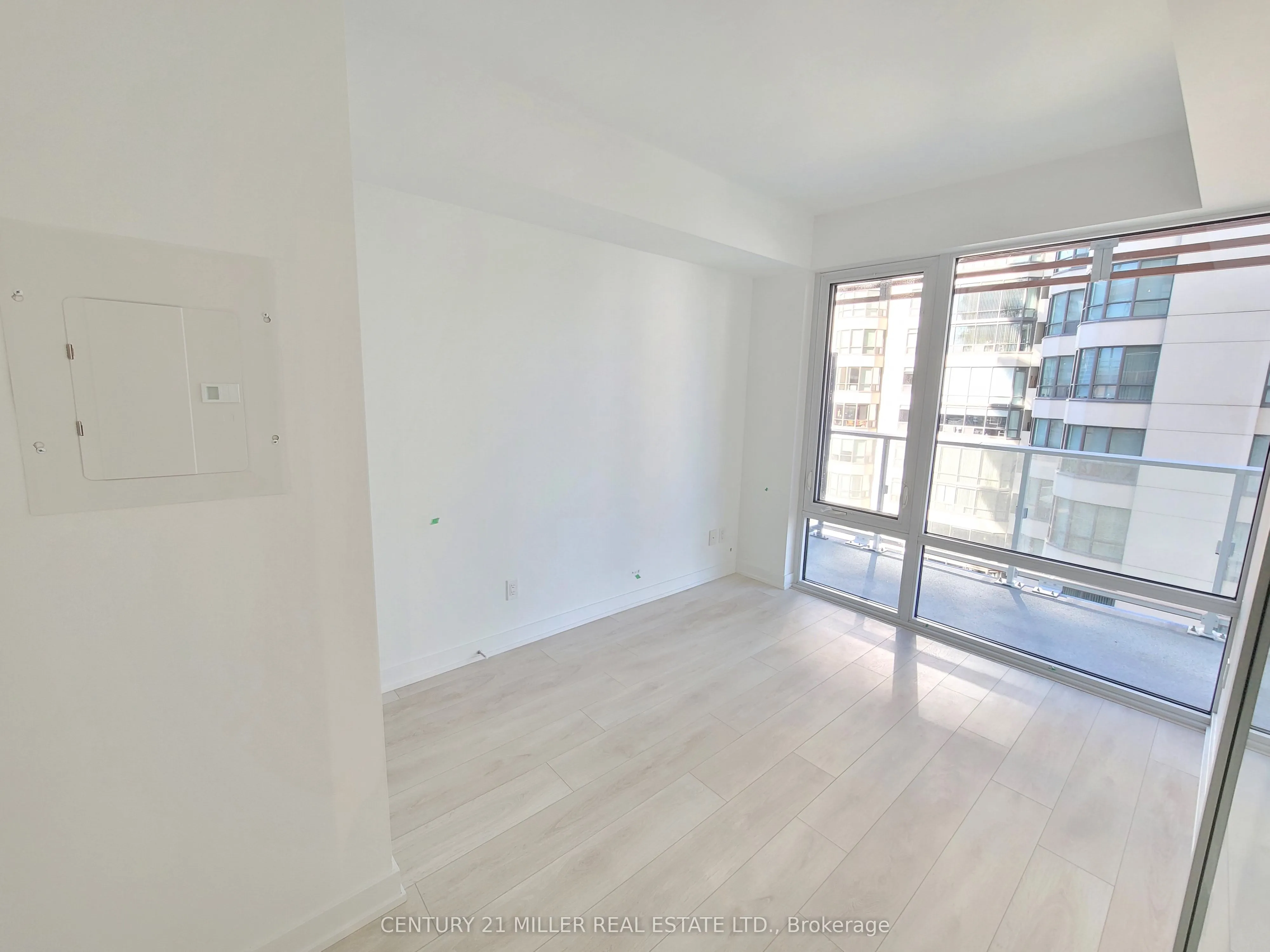 18 Maitland Terrace, #802