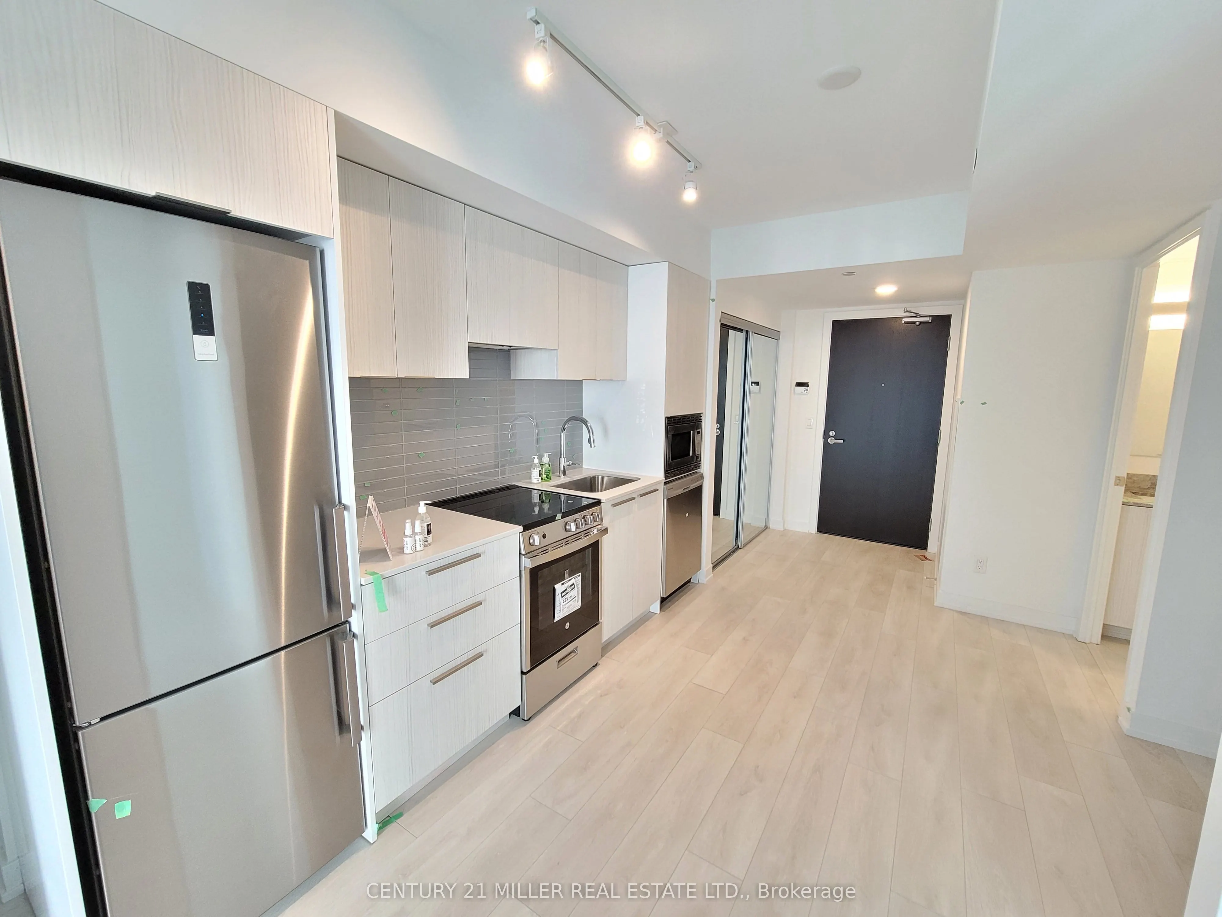 18 Maitland Terrace, #802