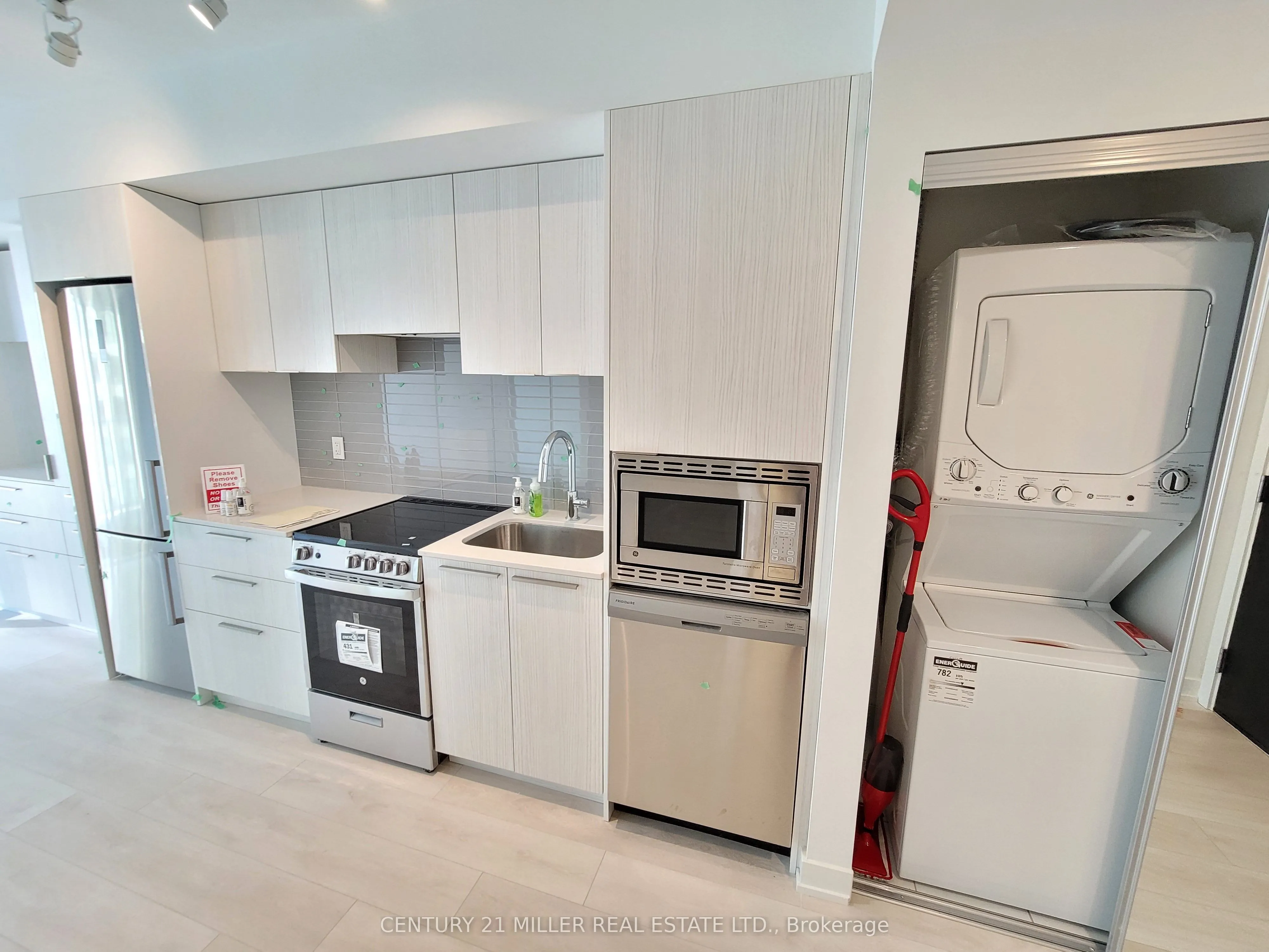 18 Maitland Terrace, #802