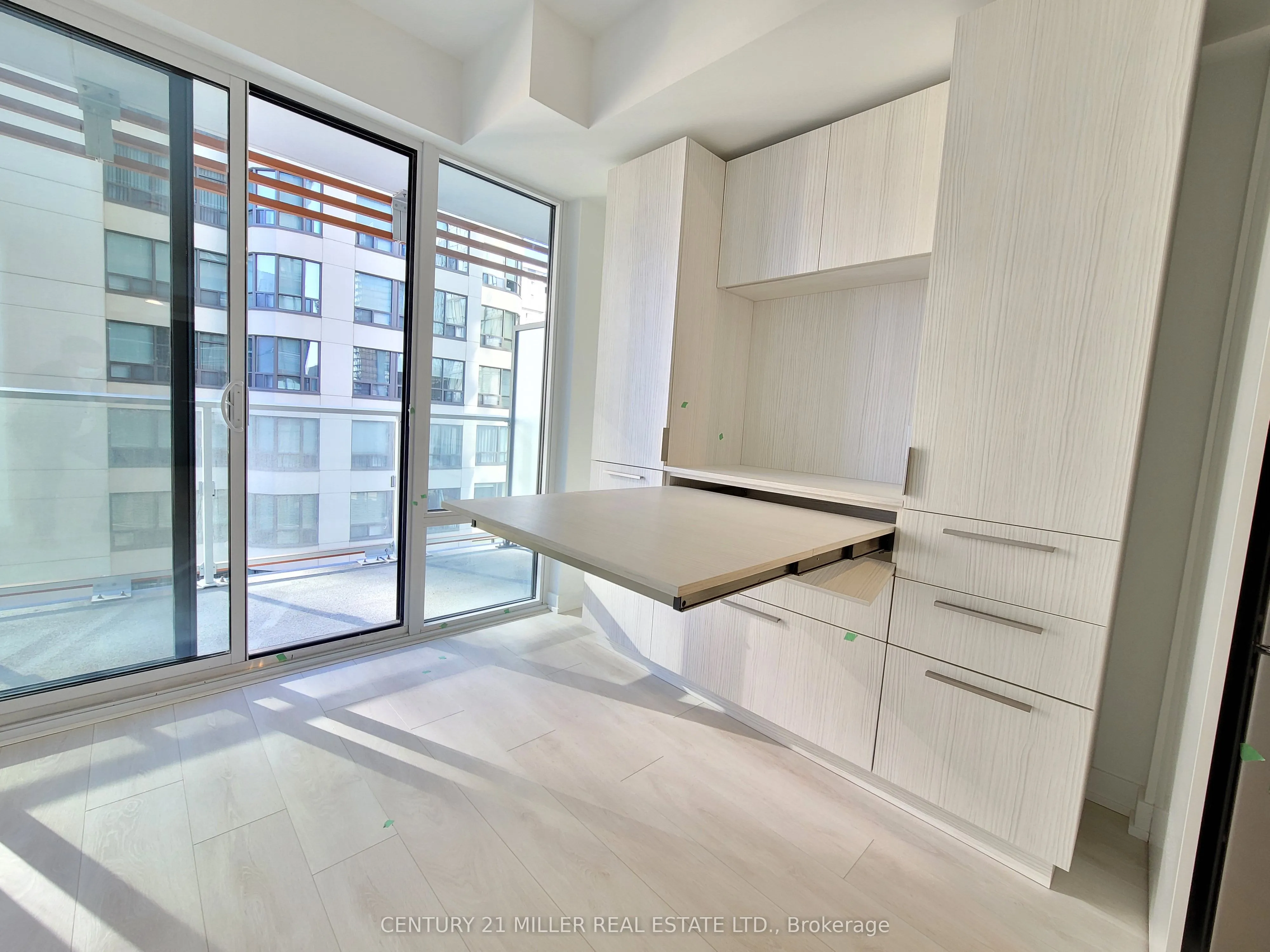 18 Maitland Terrace, #802