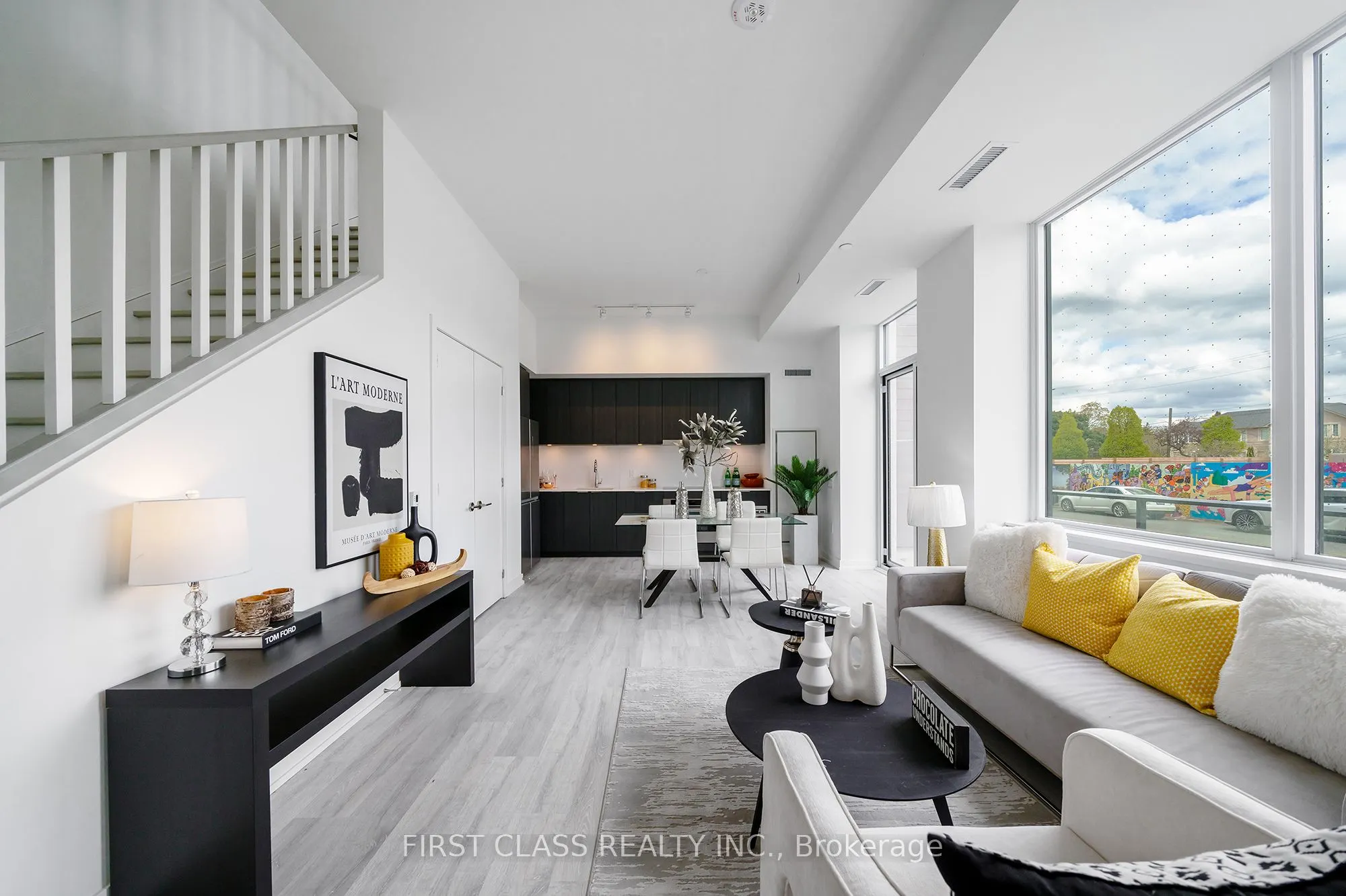 8 Olympic Gdn Drive, #28