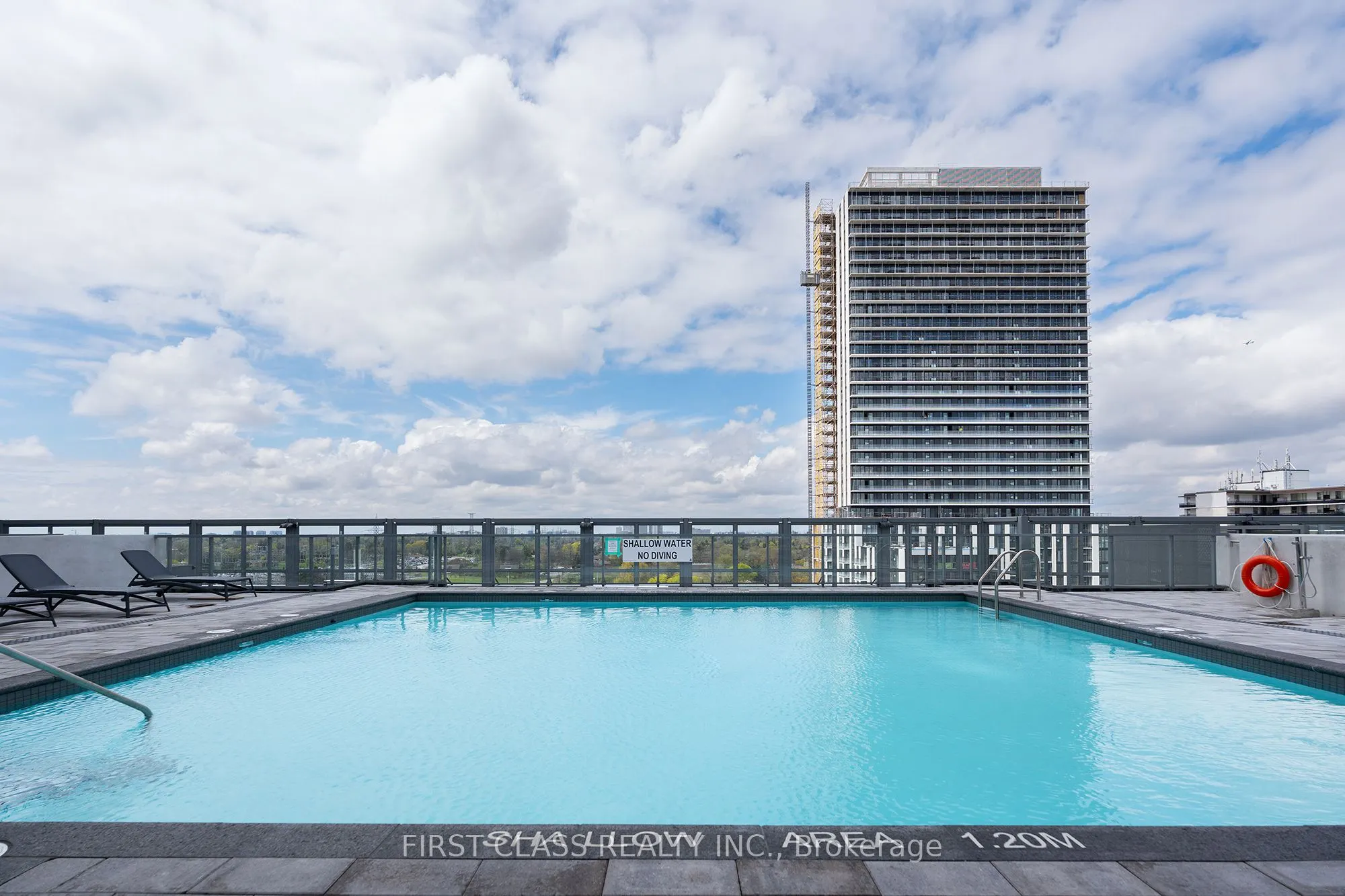 8 Olympic Gdn Drive, #28