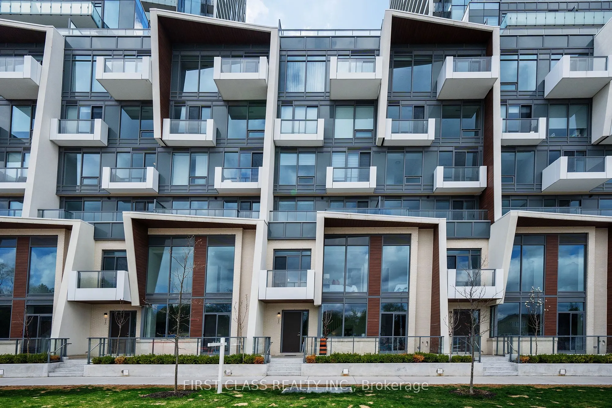 8 Olympic Gdn Drive, #28