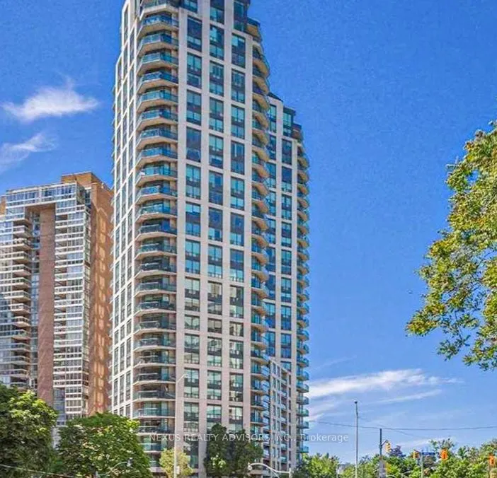 300 Bloor Street E, #909