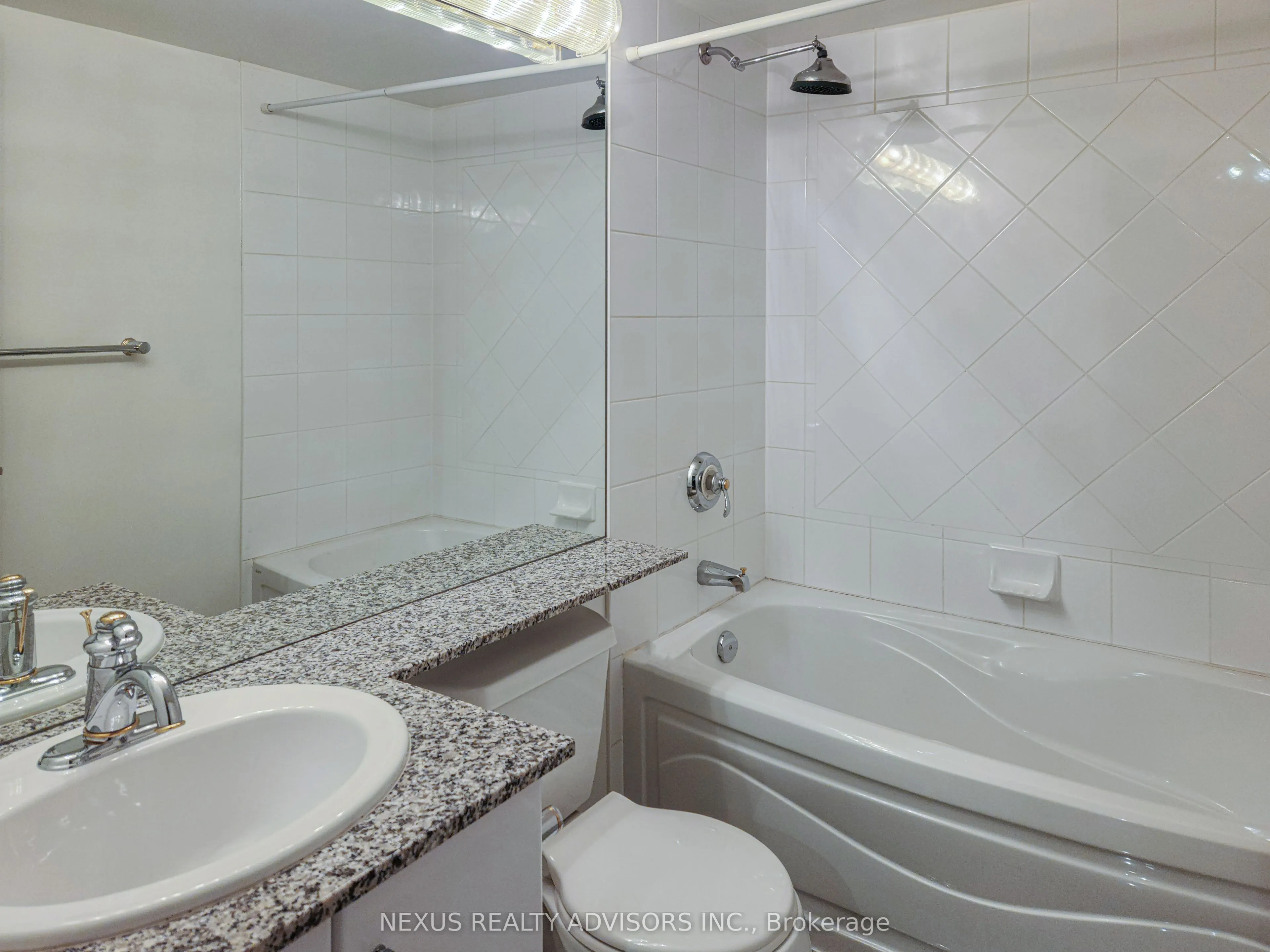 300 Bloor Street E, #909
