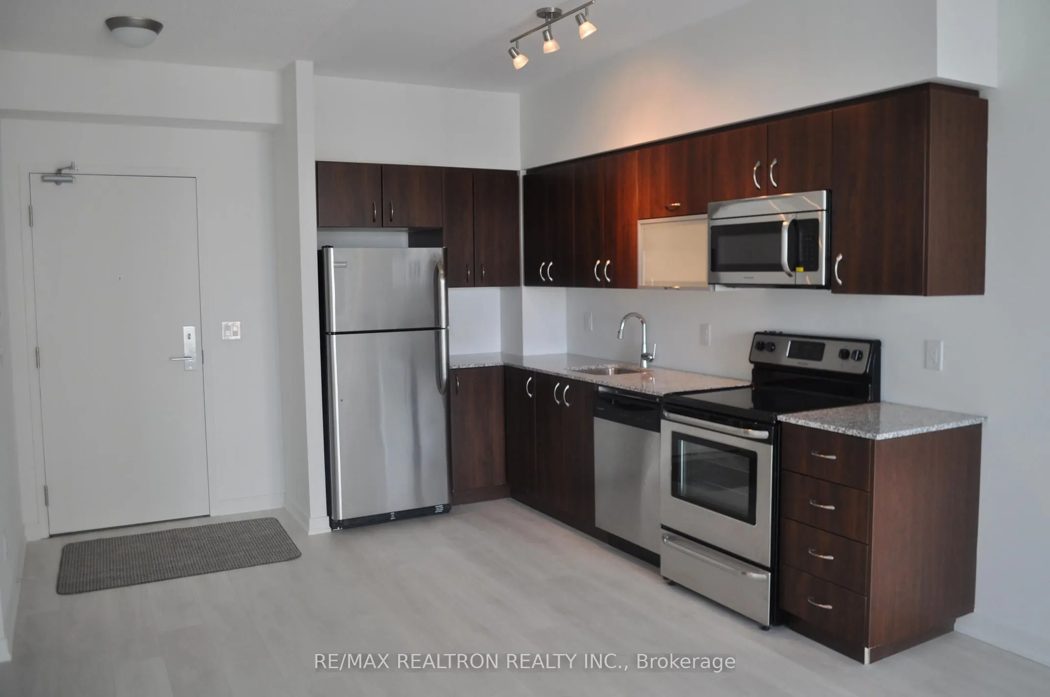 150 East Liberty Street, #1514