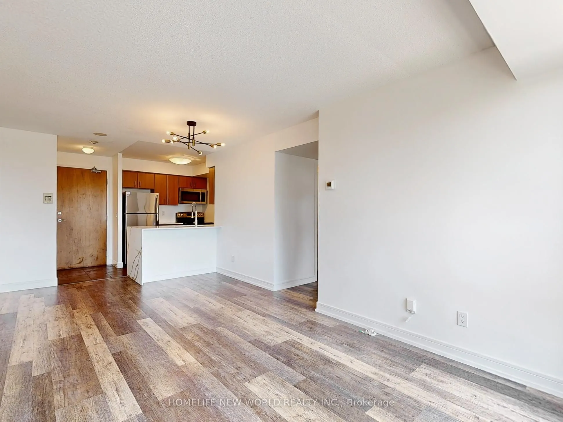 31 Bales Avenue, #911
