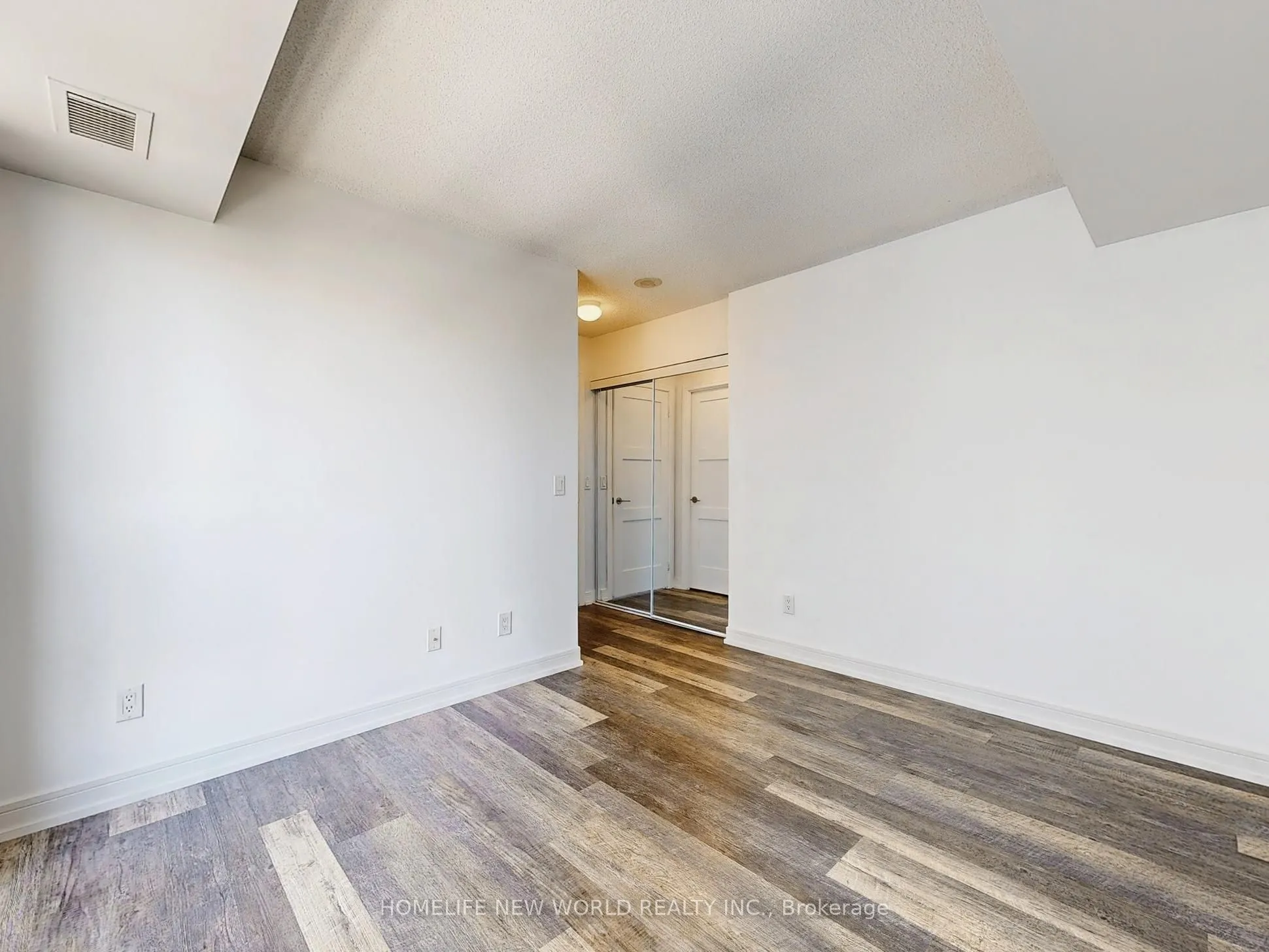 31 Bales Avenue, #911