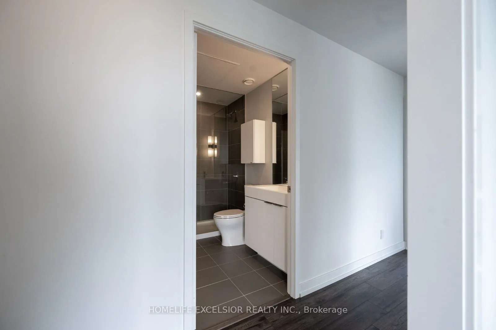 33 Helendale Avenue, #1410