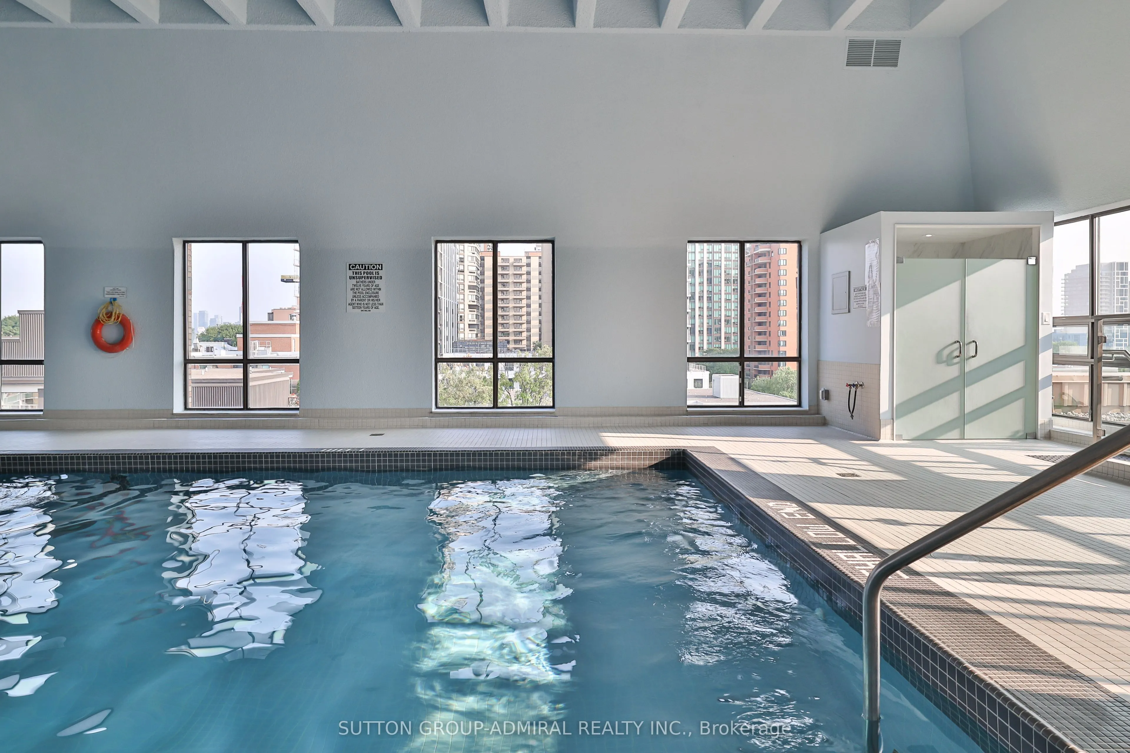 350 Lonsdale Road, #402