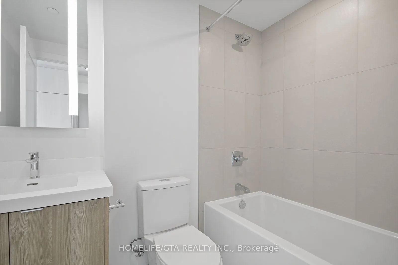 20 Inn On The Park Drive, #1437