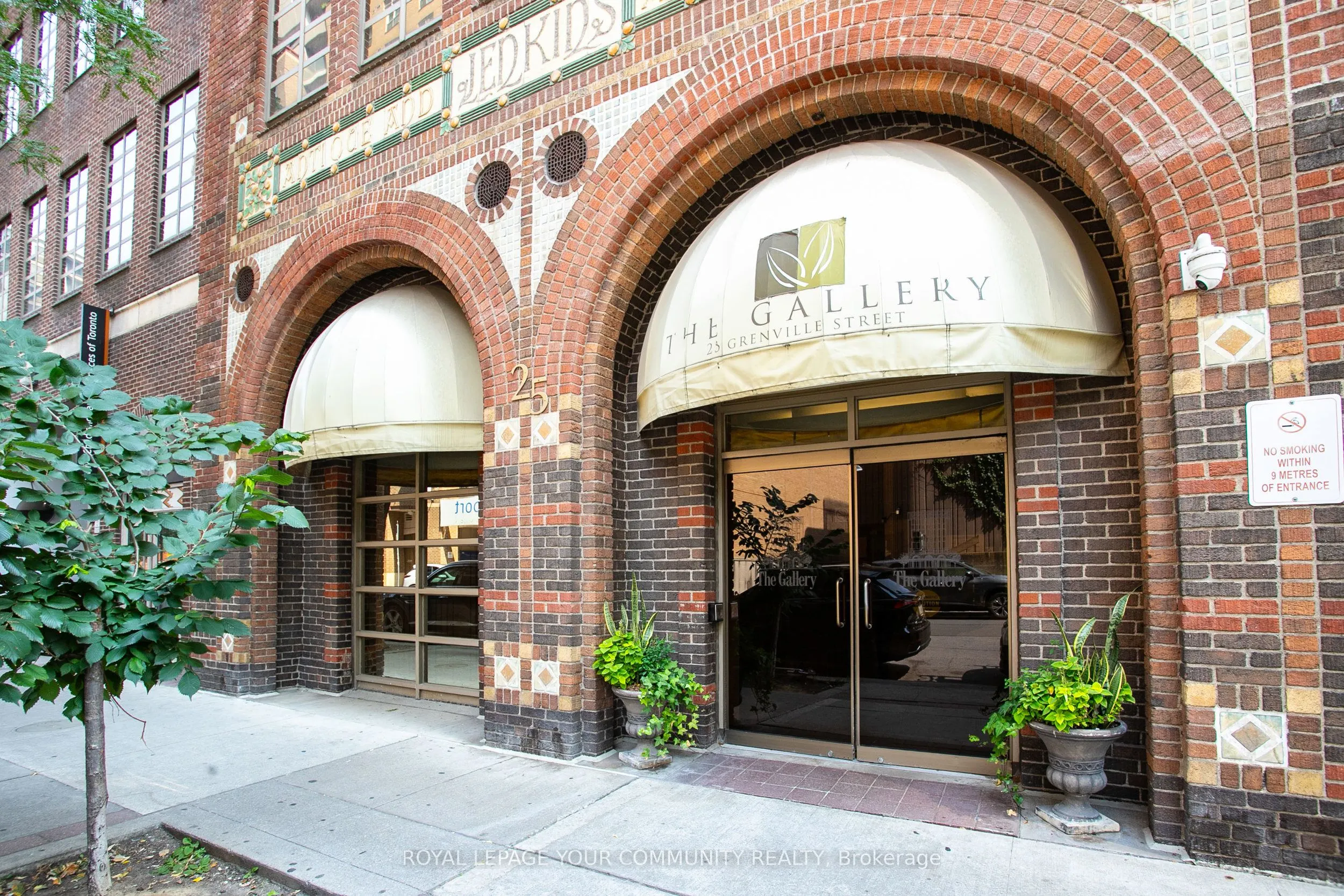 25 Grenville Street, #1103