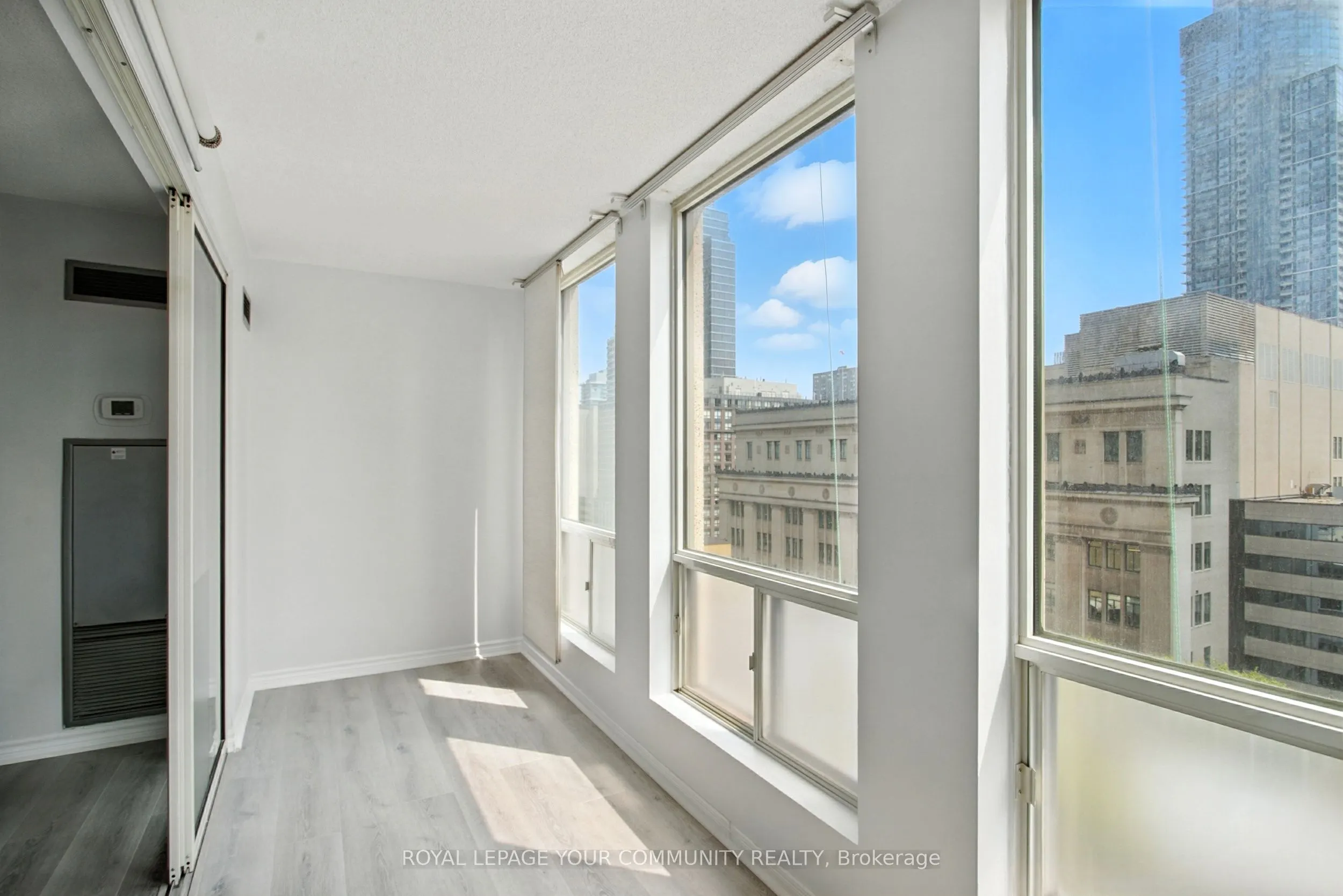 25 Grenville Street, #1103