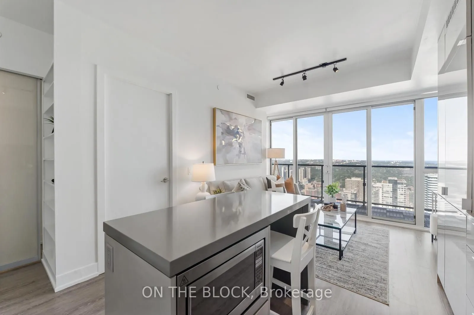 7 Grenville Street, #5307