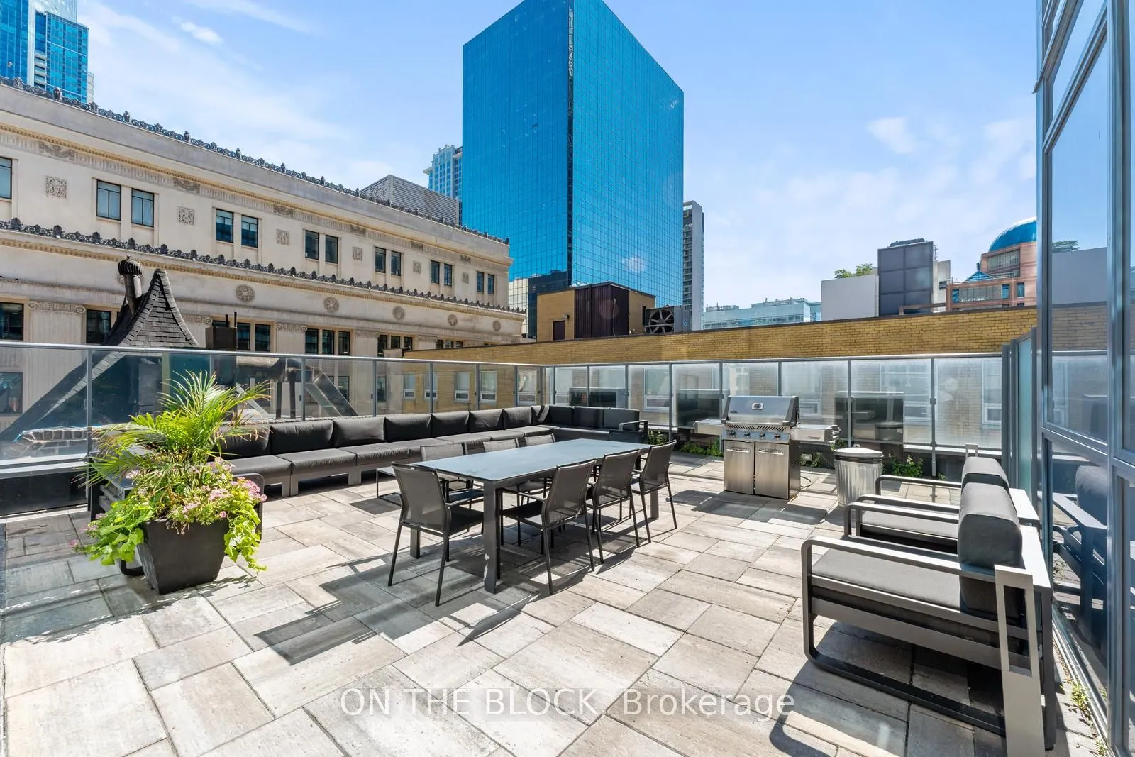 7 Grenville Street, #5307