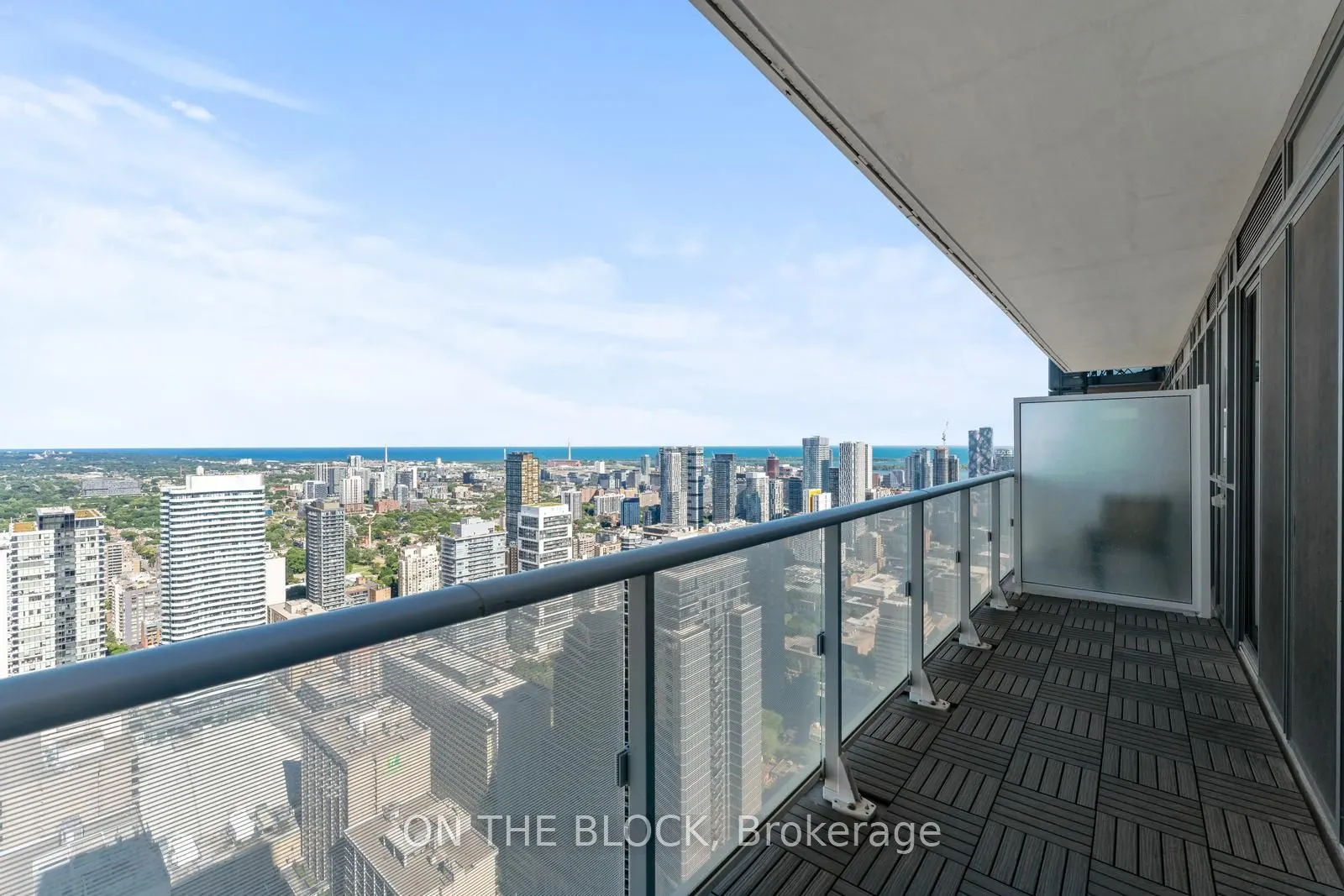 7 Grenville Street, #5307