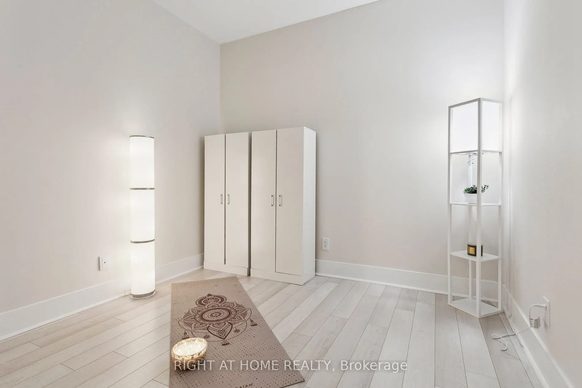 32 Davenport Road, #311