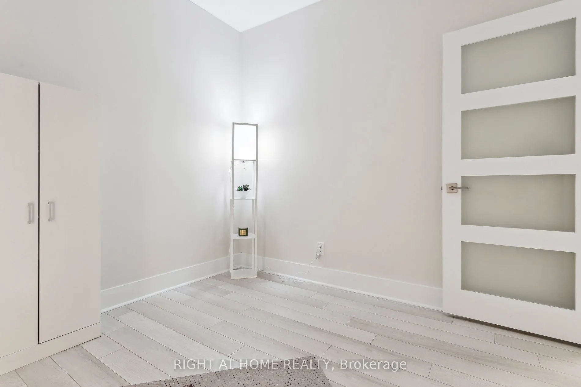 32 Davenport Road, #311