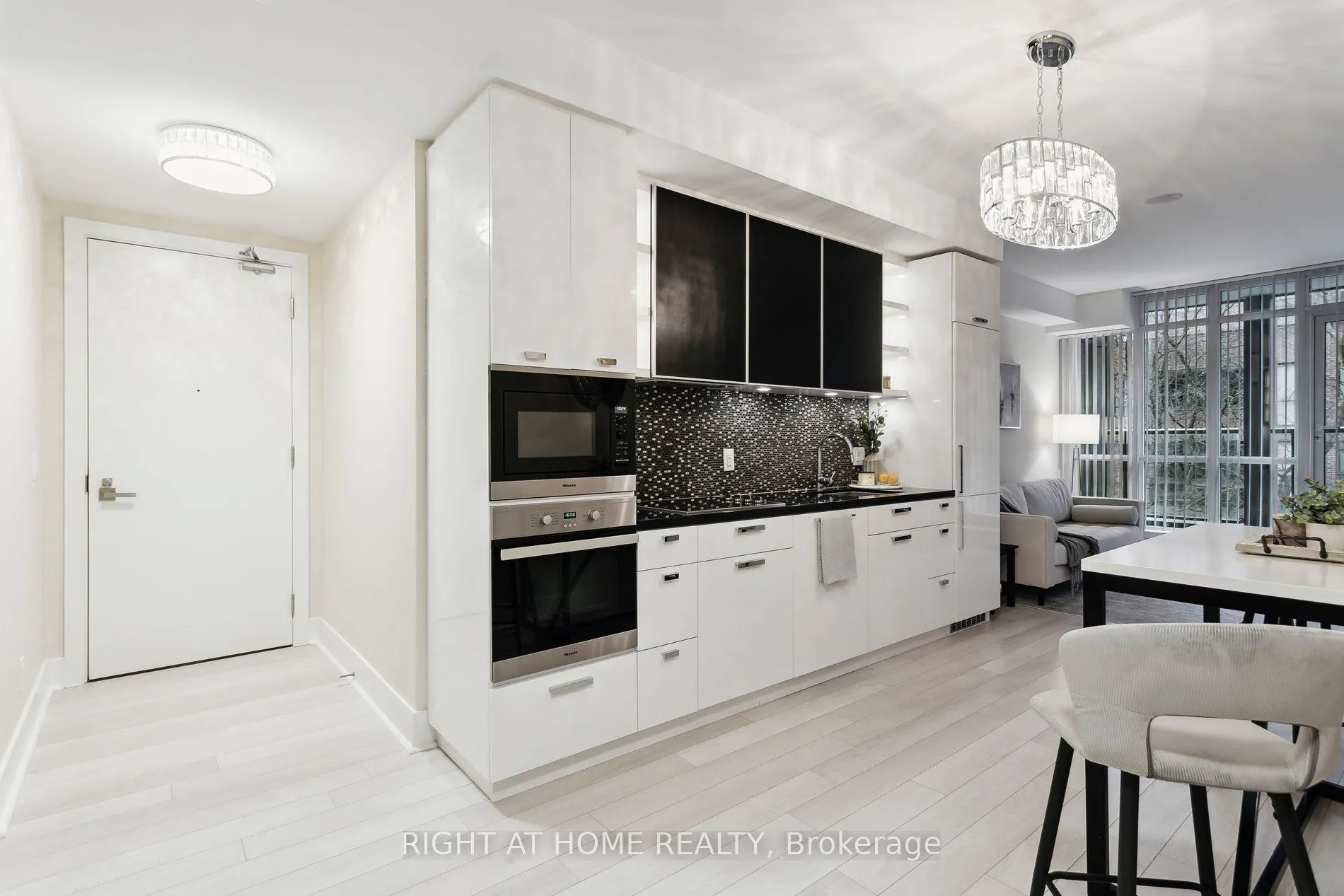 32 Davenport Road, #311