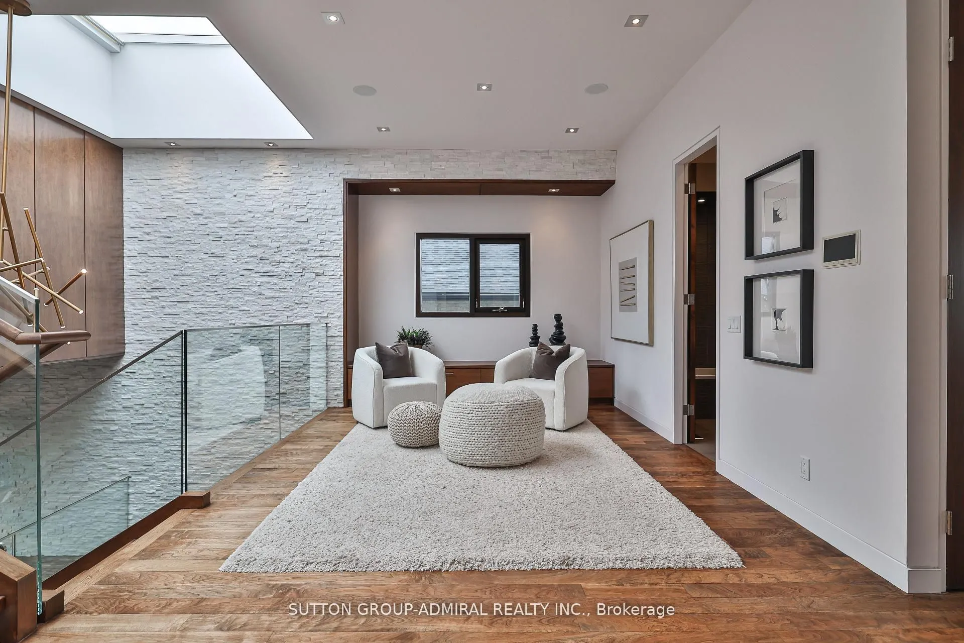 415 Douglas Avenue