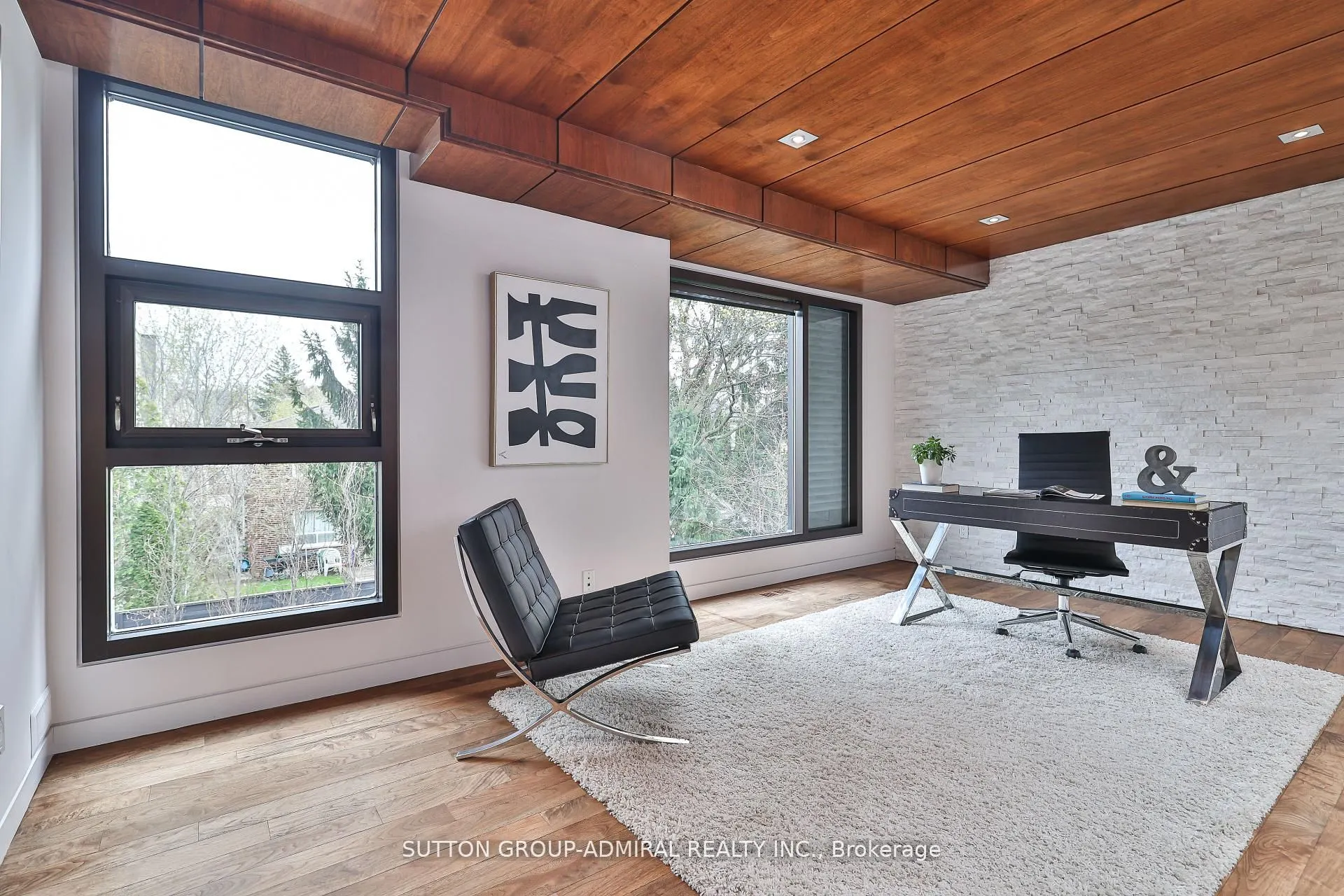 415 Douglas Avenue