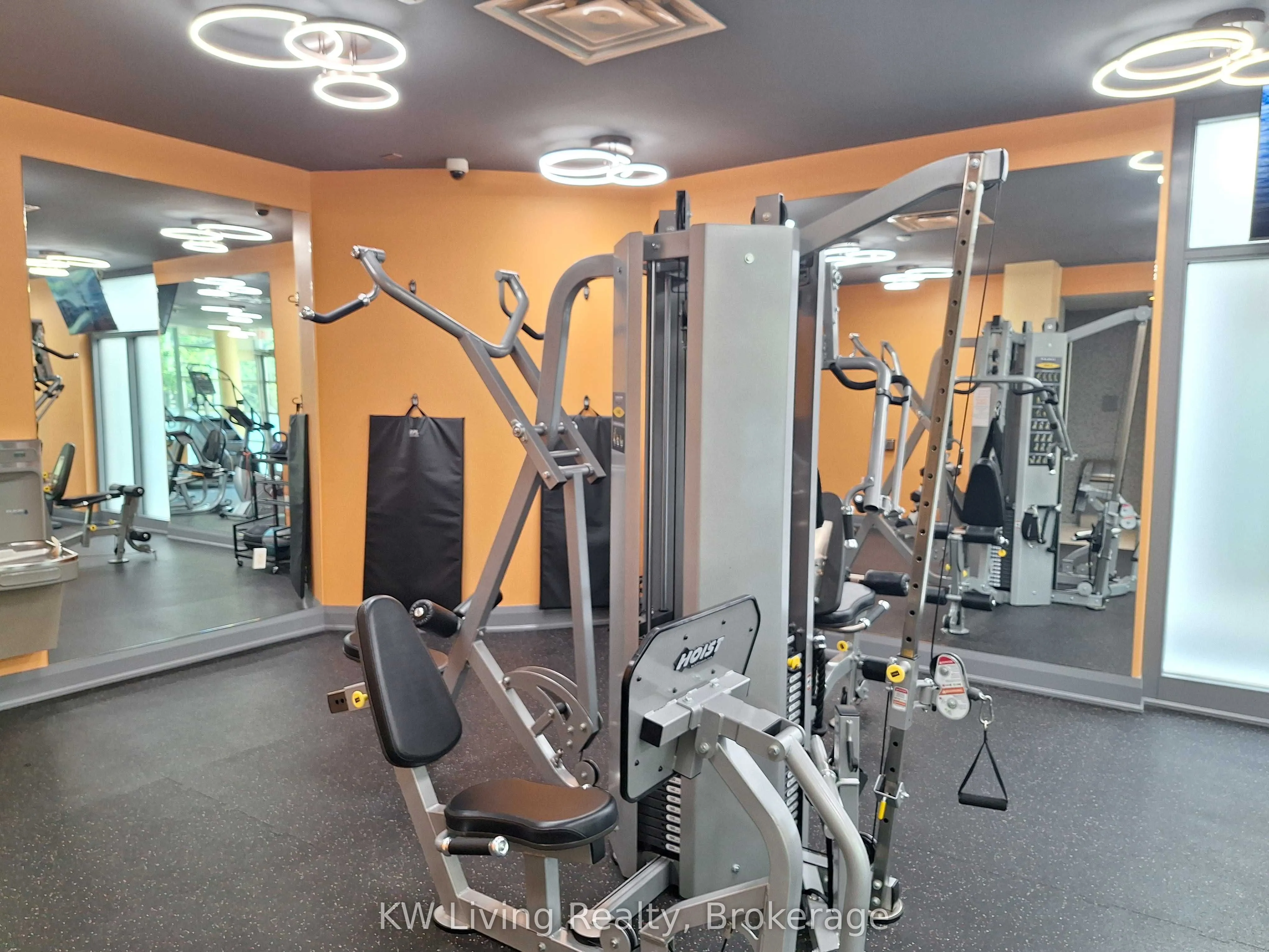 3840 Bathurst Street, #202